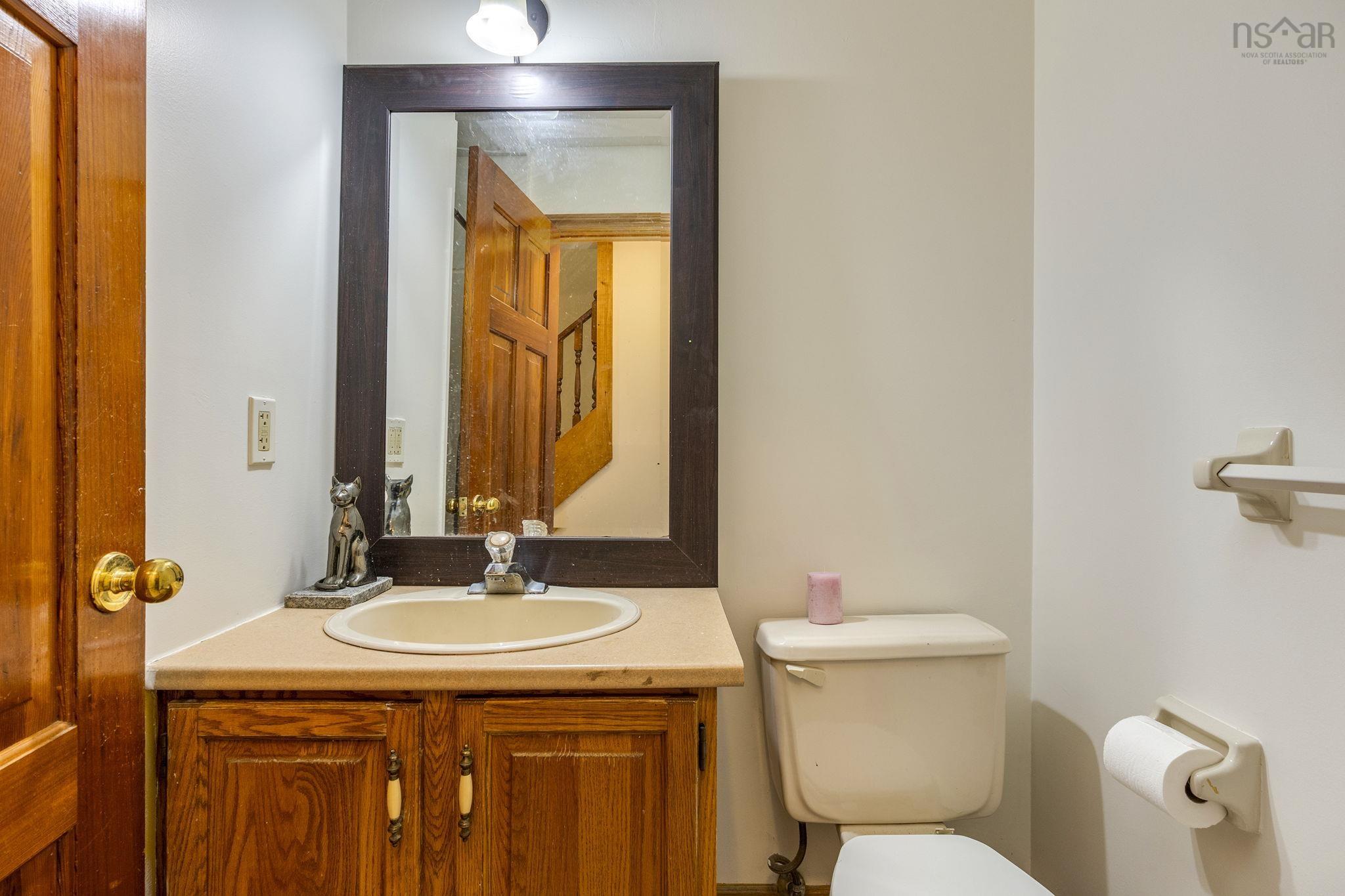 6 Amberwood Court, Halifax, NS (MLS 202525610)