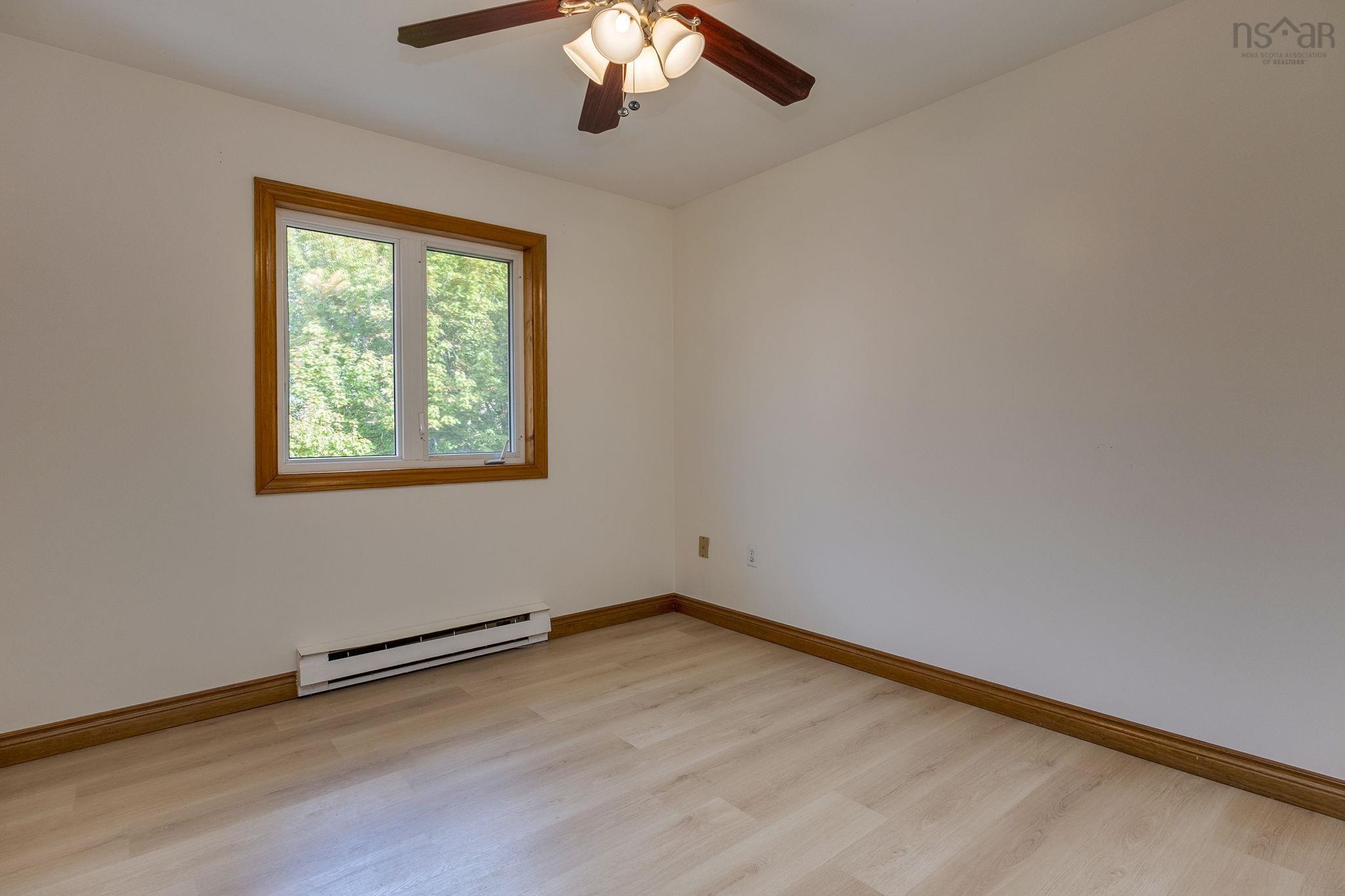 6 Amberwood Court, Halifax, NS (MLS 202525610)