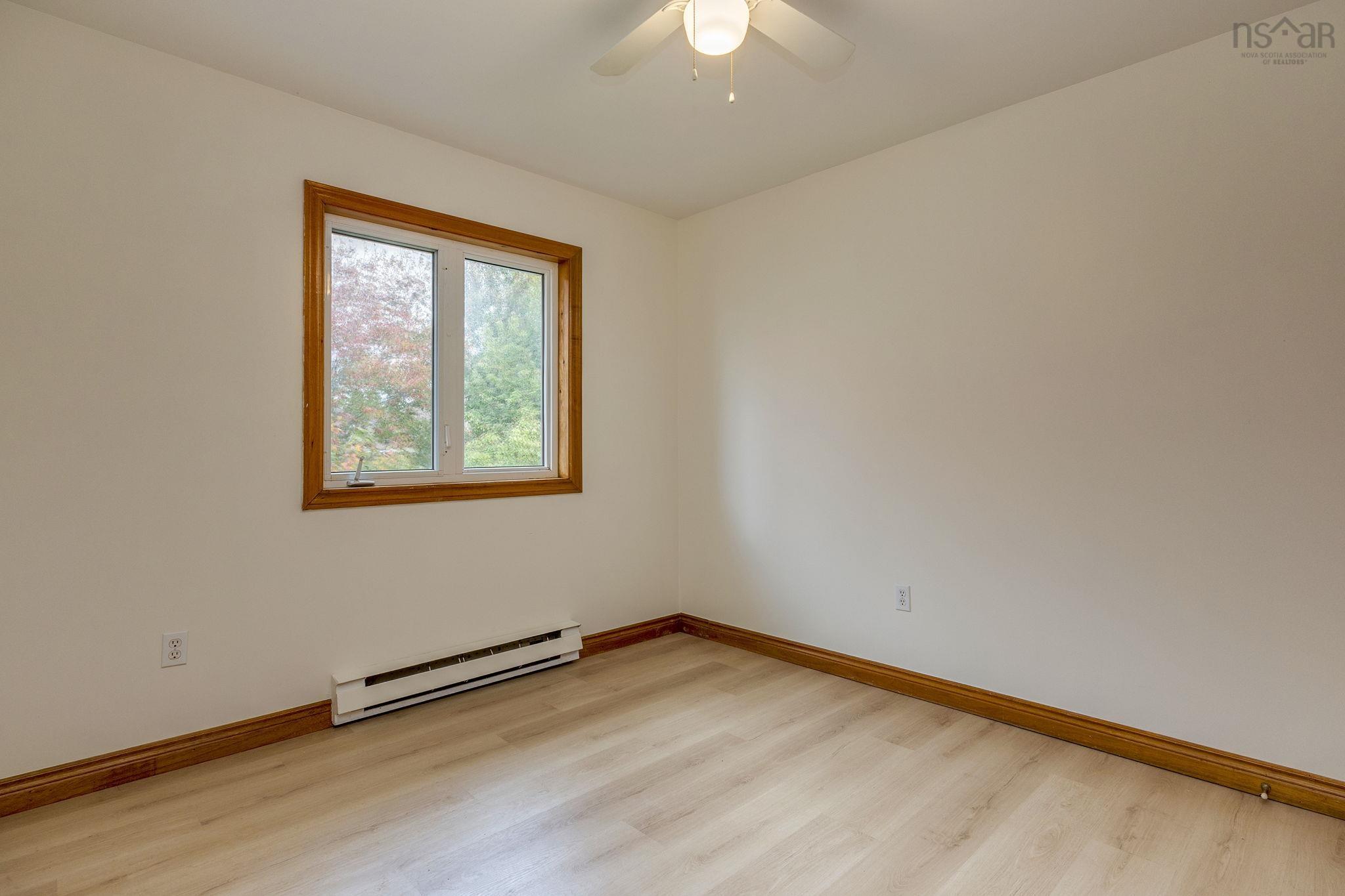 6 Amberwood Court, Halifax, NS (MLS 202525610)