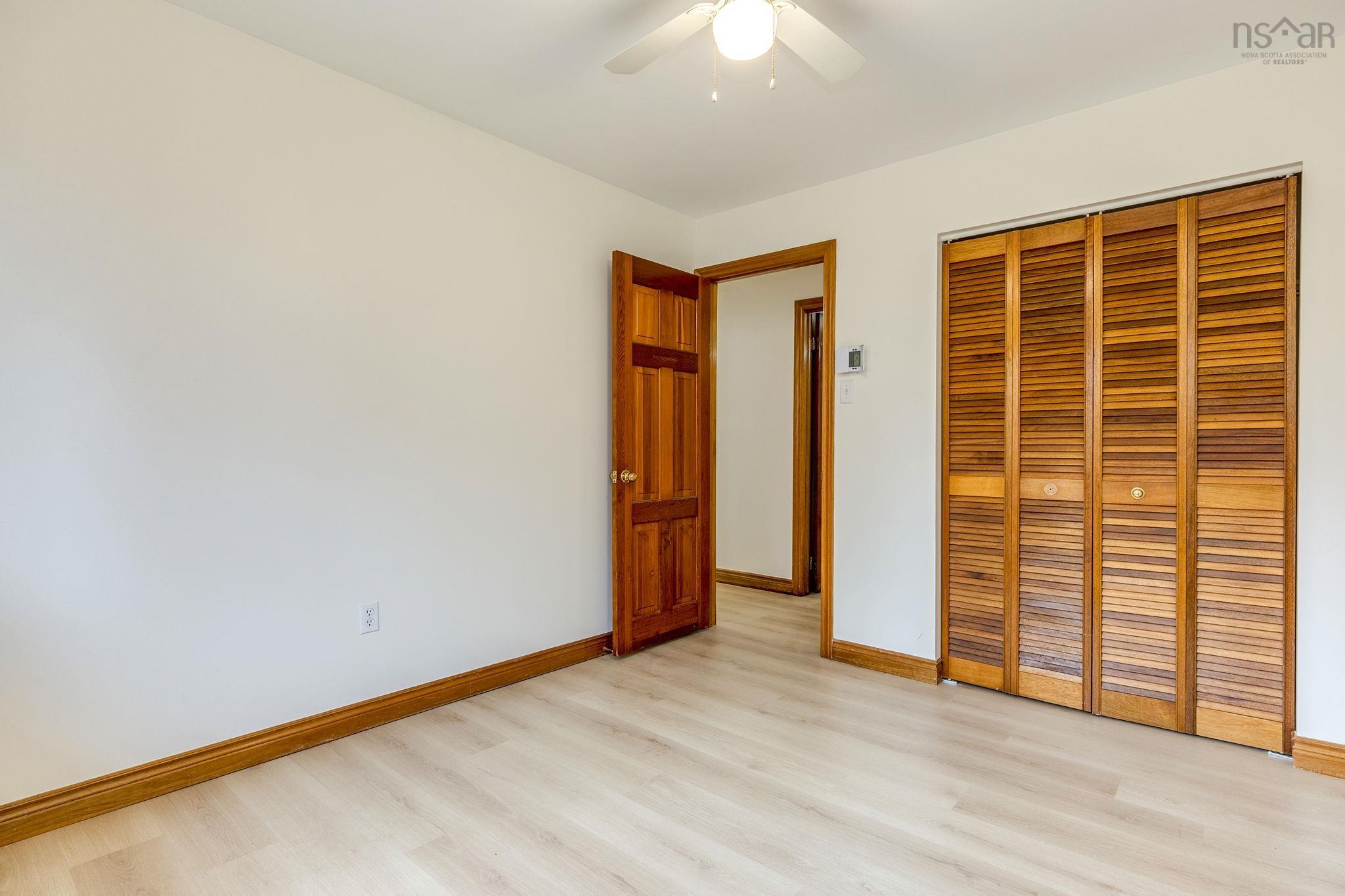 6 Amberwood Court, Halifax, NS (MLS 202525610)