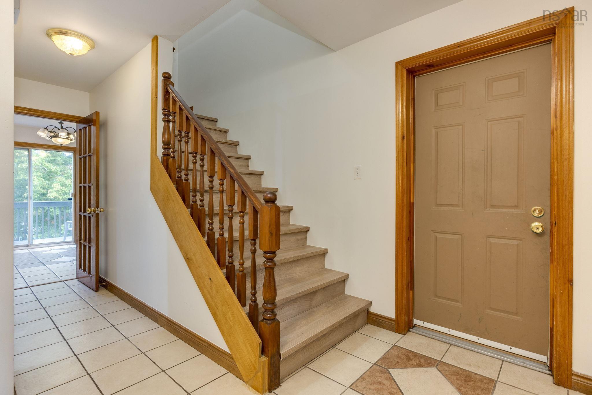 6 Amberwood Court, Halifax, NS (MLS 202525610)