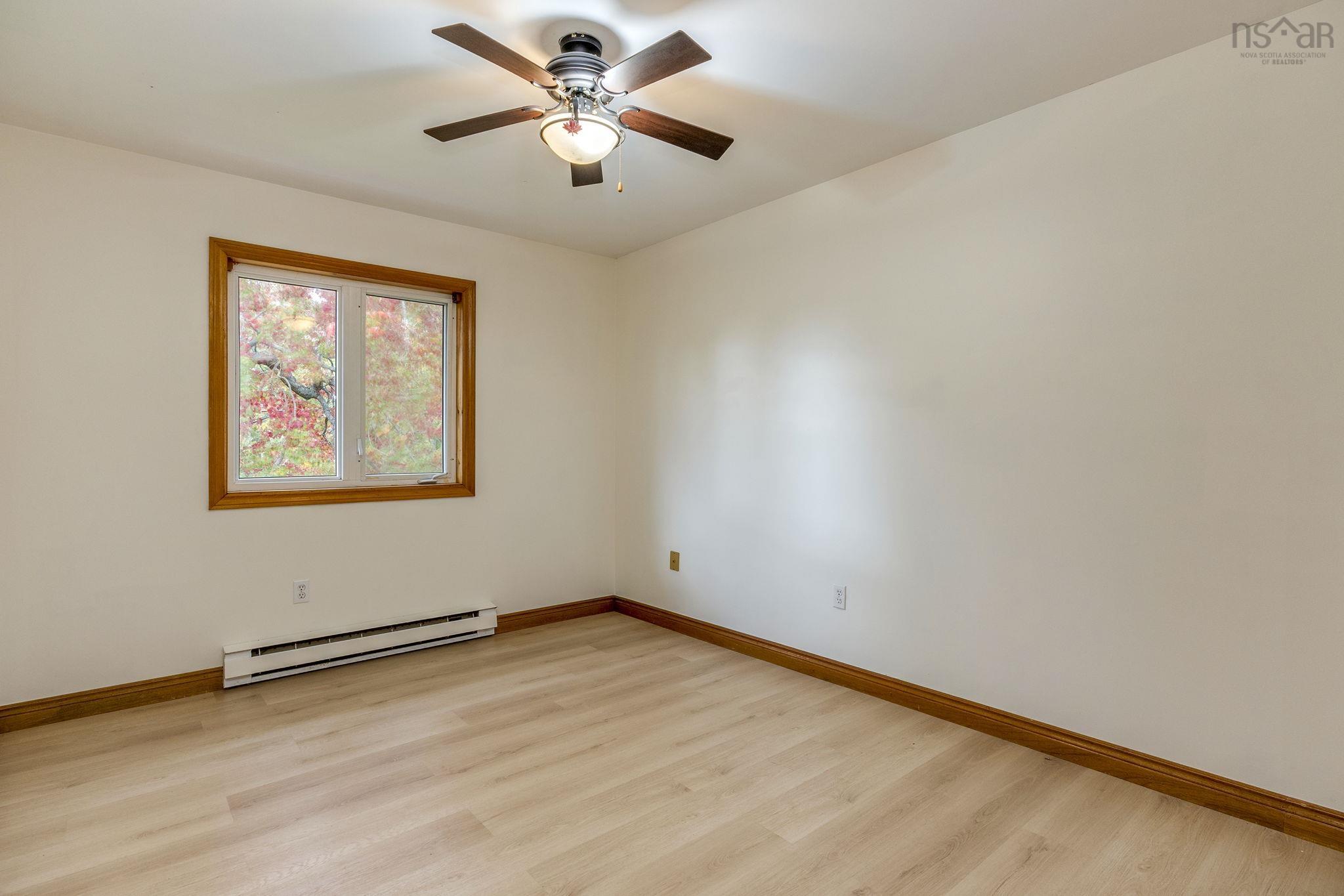 6 Amberwood Court, Halifax, NS (MLS 202525610)