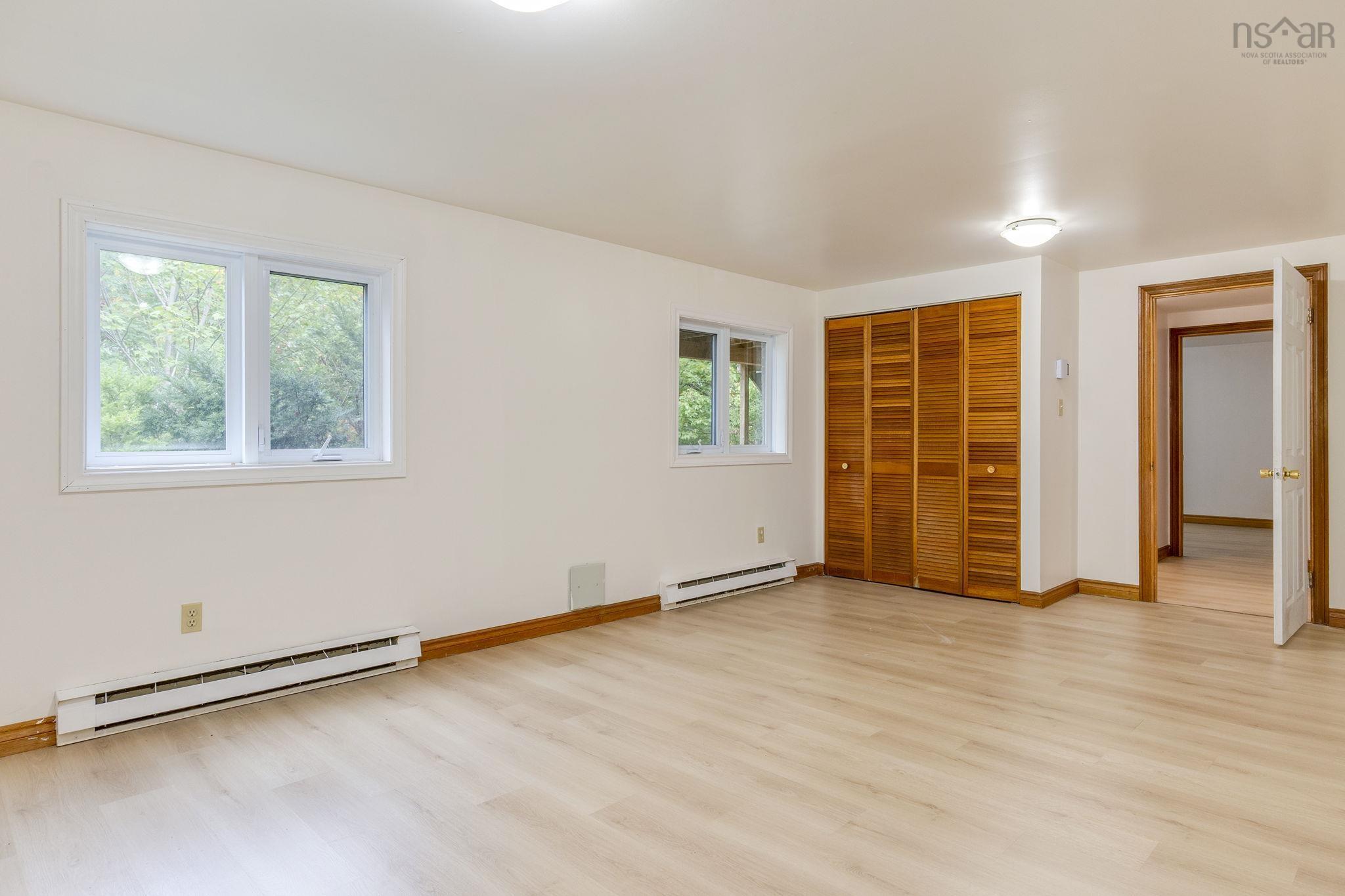 6 Amberwood Court, Halifax, NS (MLS 202525610)