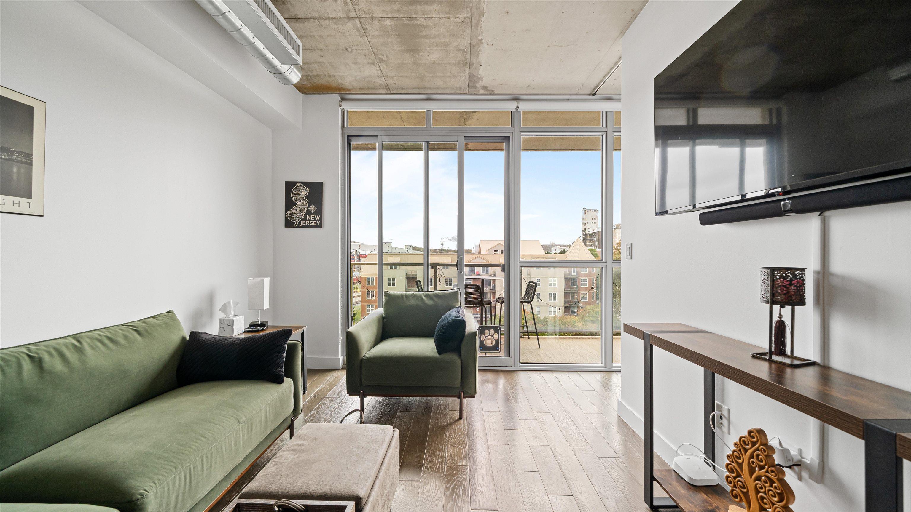 515 1065 Barrington Street, Halifax, NS (MLS 202525622)