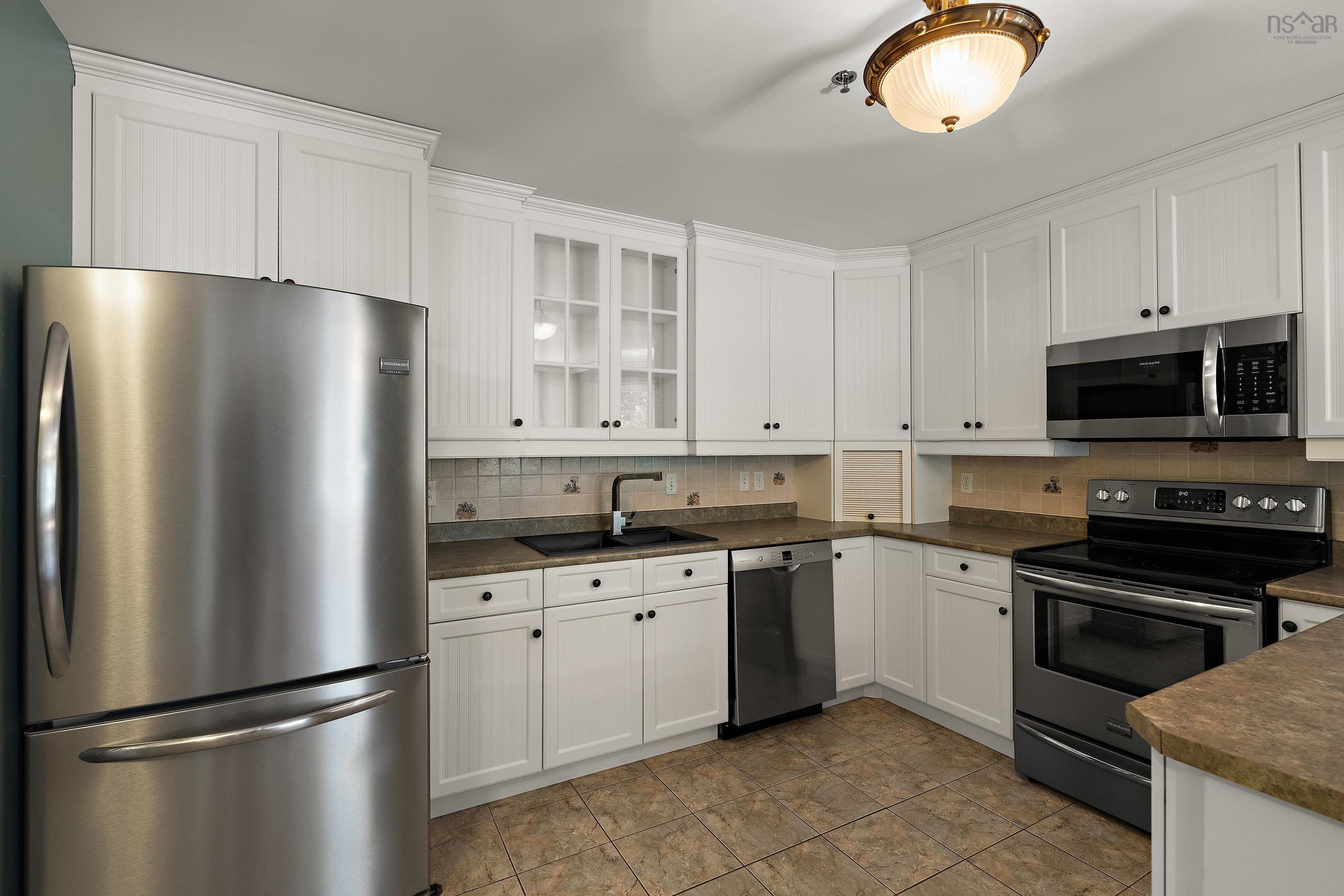 207 114 Regency Park Drive, Halifax, NS (MLS 202525648)