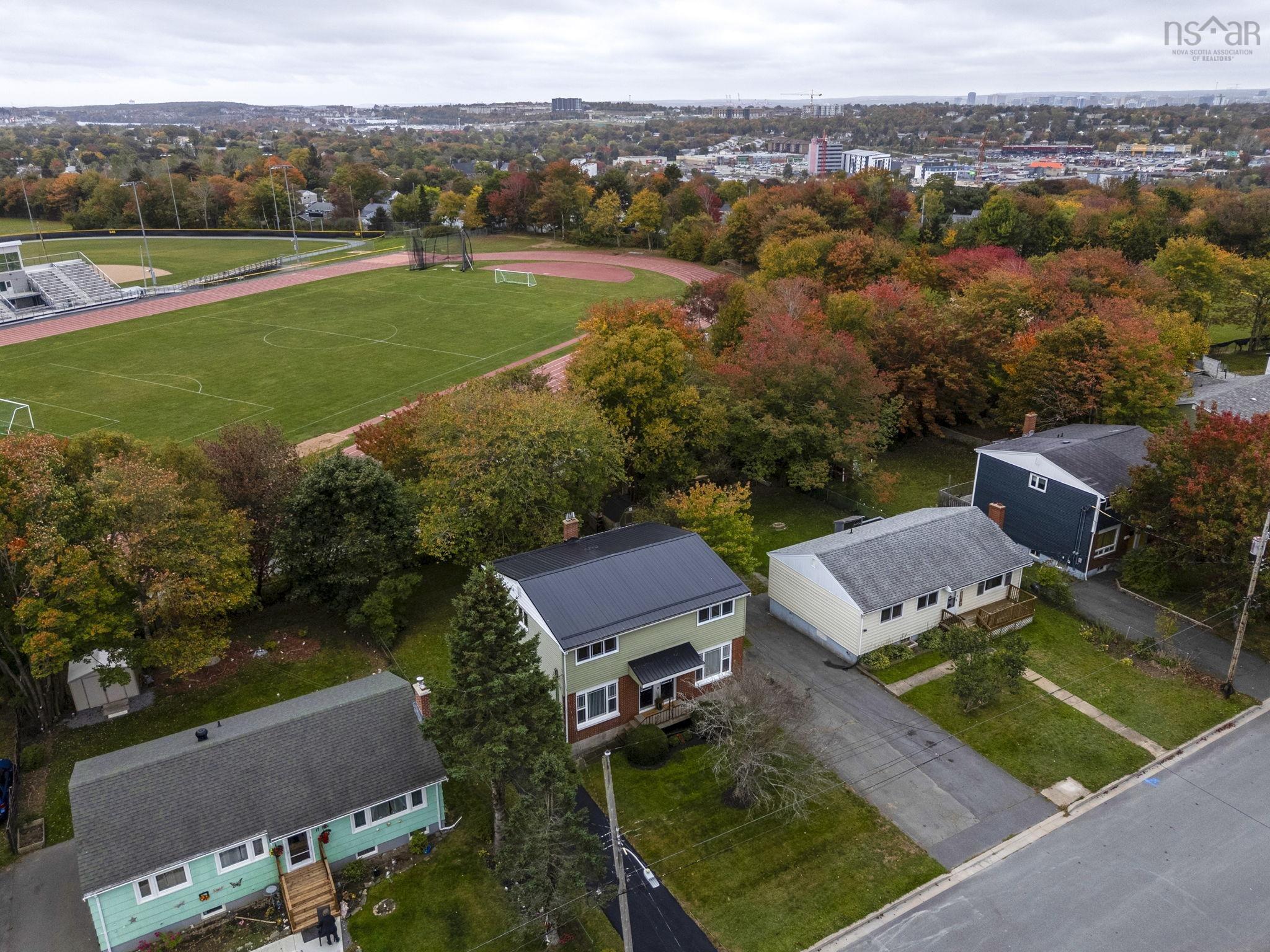 19-19 a Westwood Drive, Dartmouth, NS (MLS 202525666)