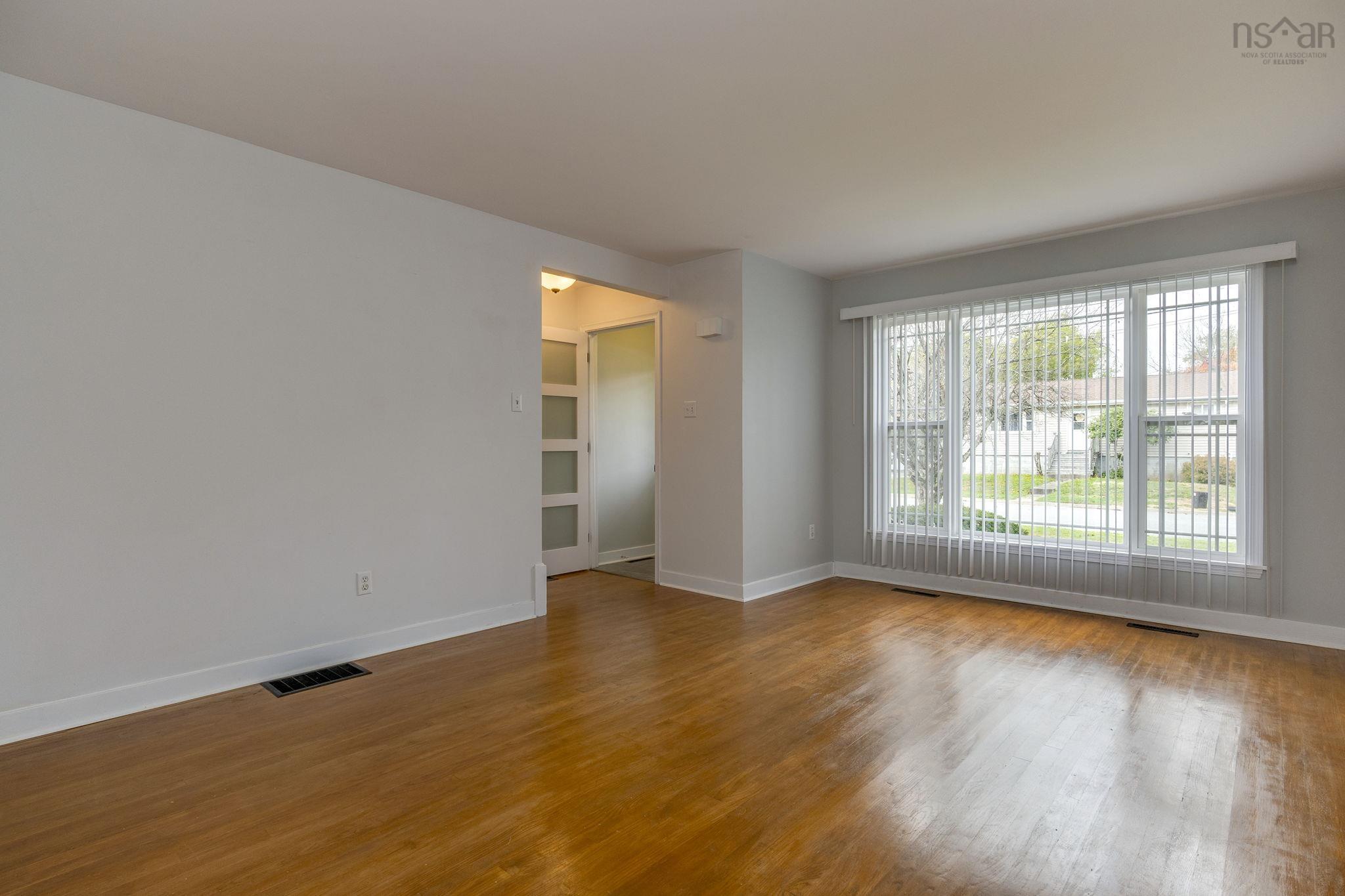 19-19 a Westwood Drive, Dartmouth, NS (MLS 202525666)