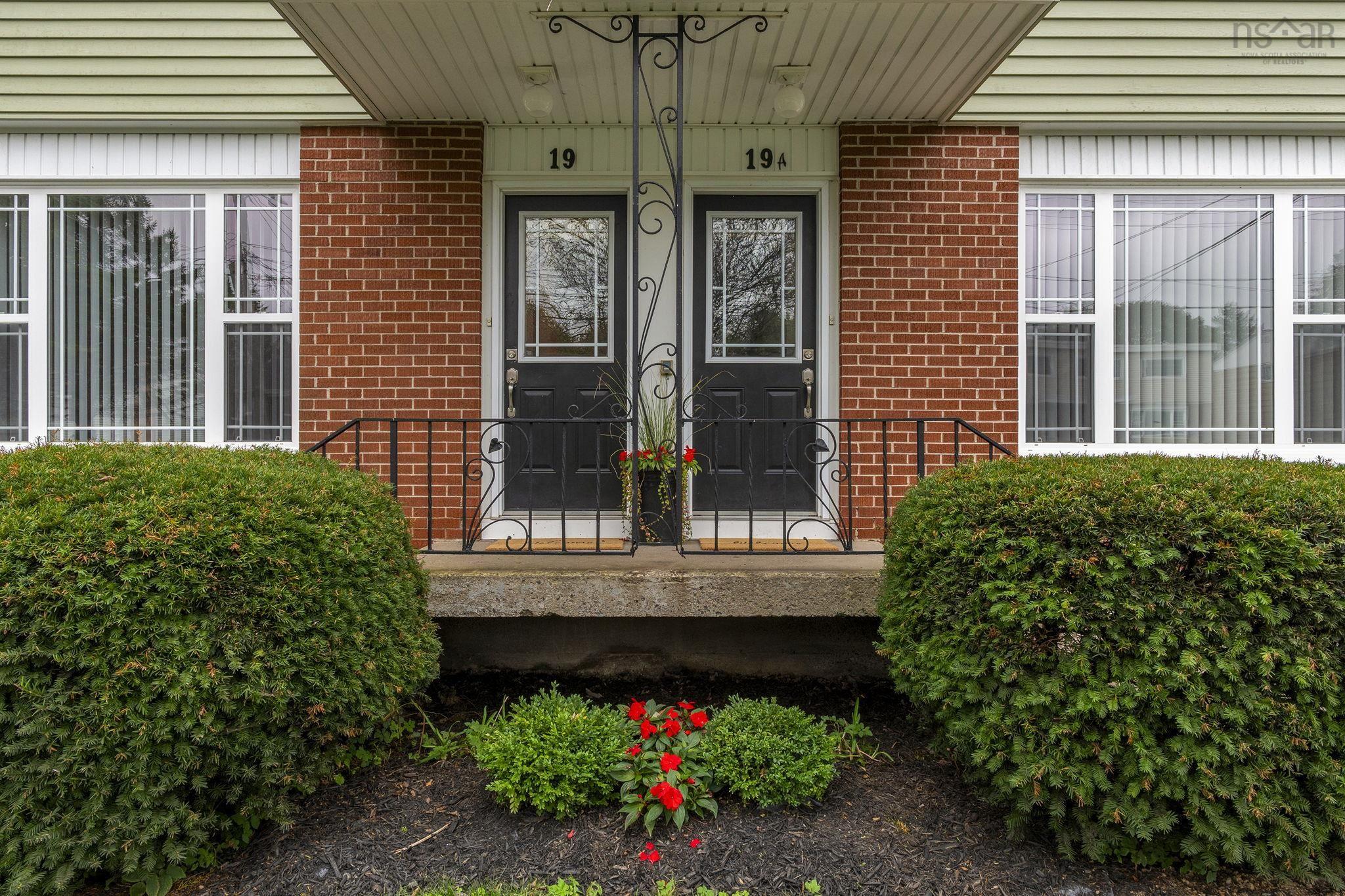 19-19 a Westwood Drive, Dartmouth, NS (MLS 202525666)