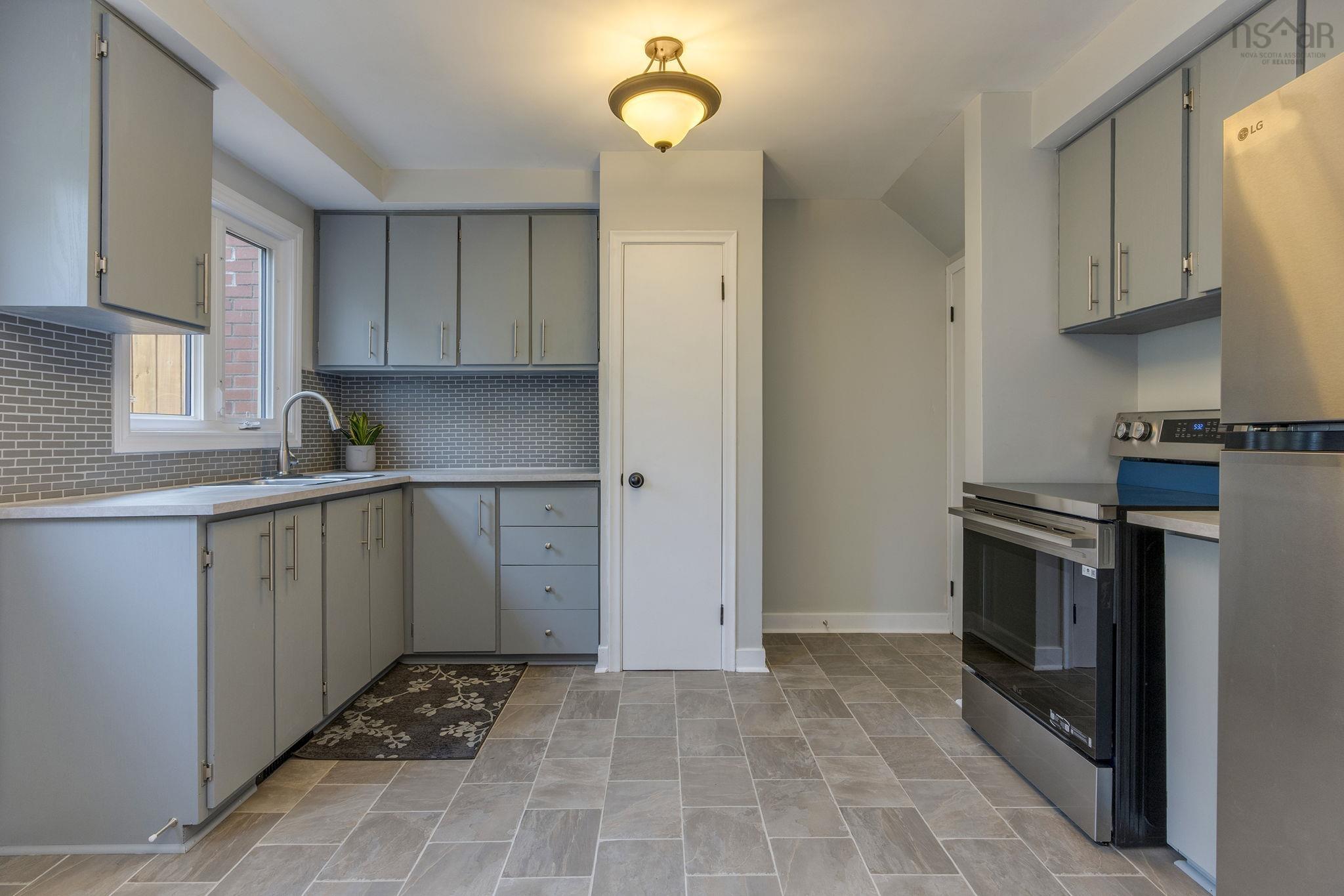 19-19 a Westwood Drive, Dartmouth, NS (MLS 202525666)