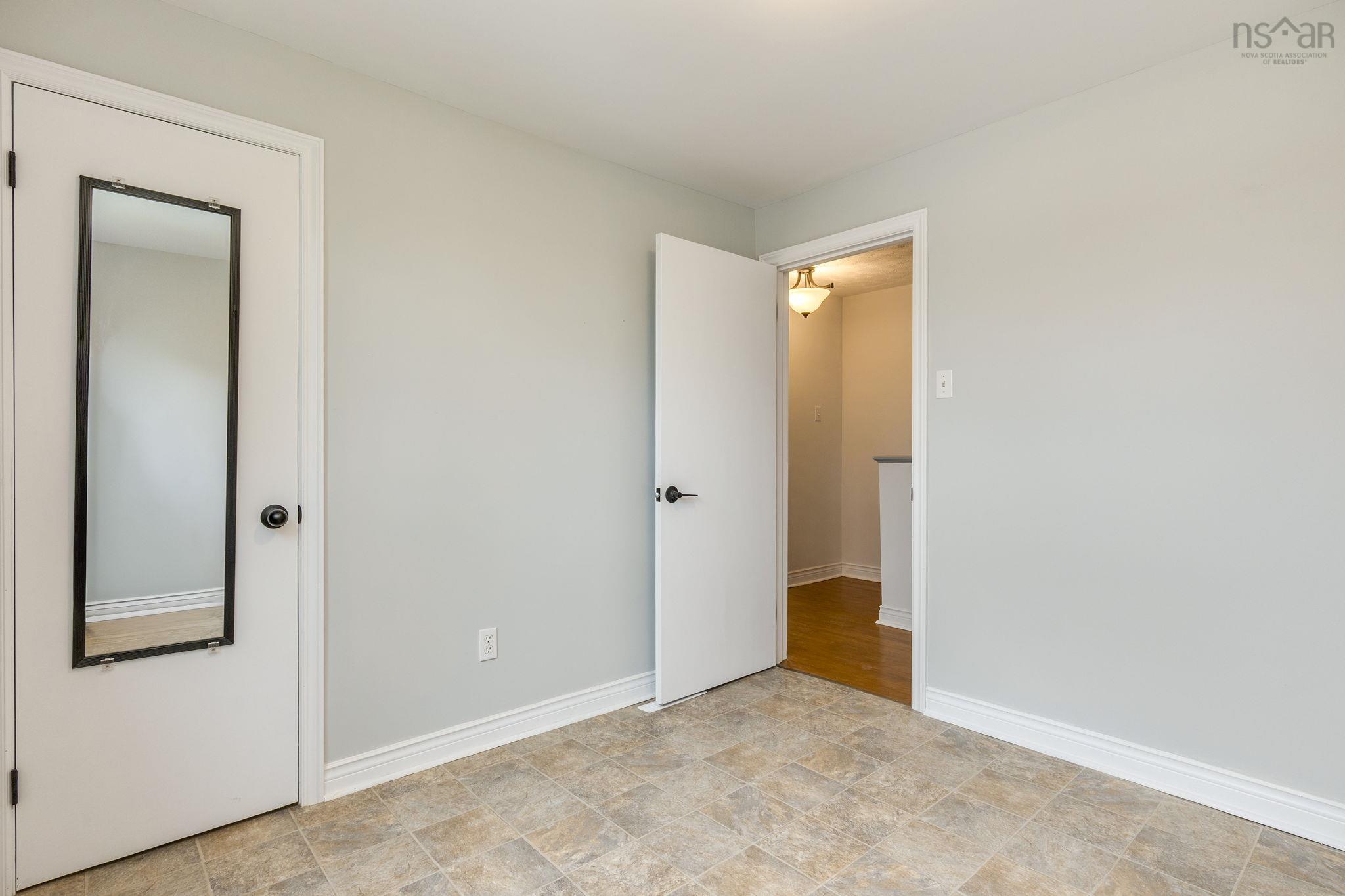 19-19 a Westwood Drive, Dartmouth, NS (MLS 202525666)