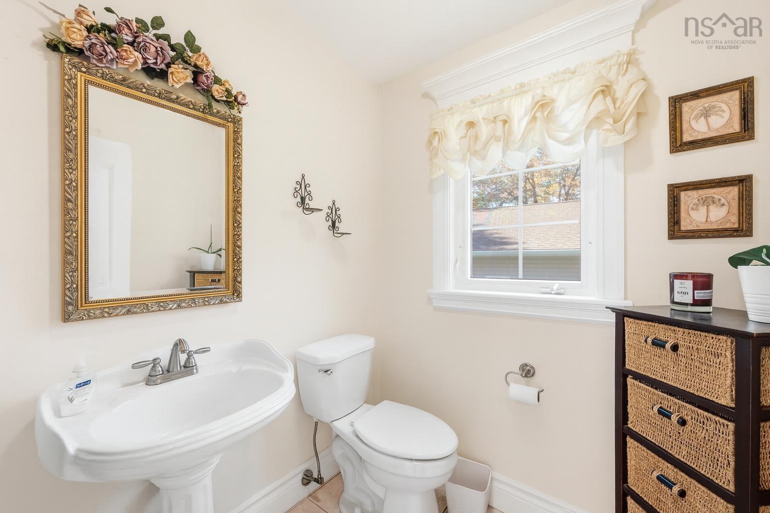 9 Haliburton Crescent, Stillwater Lake, NS (MLS 202525676)