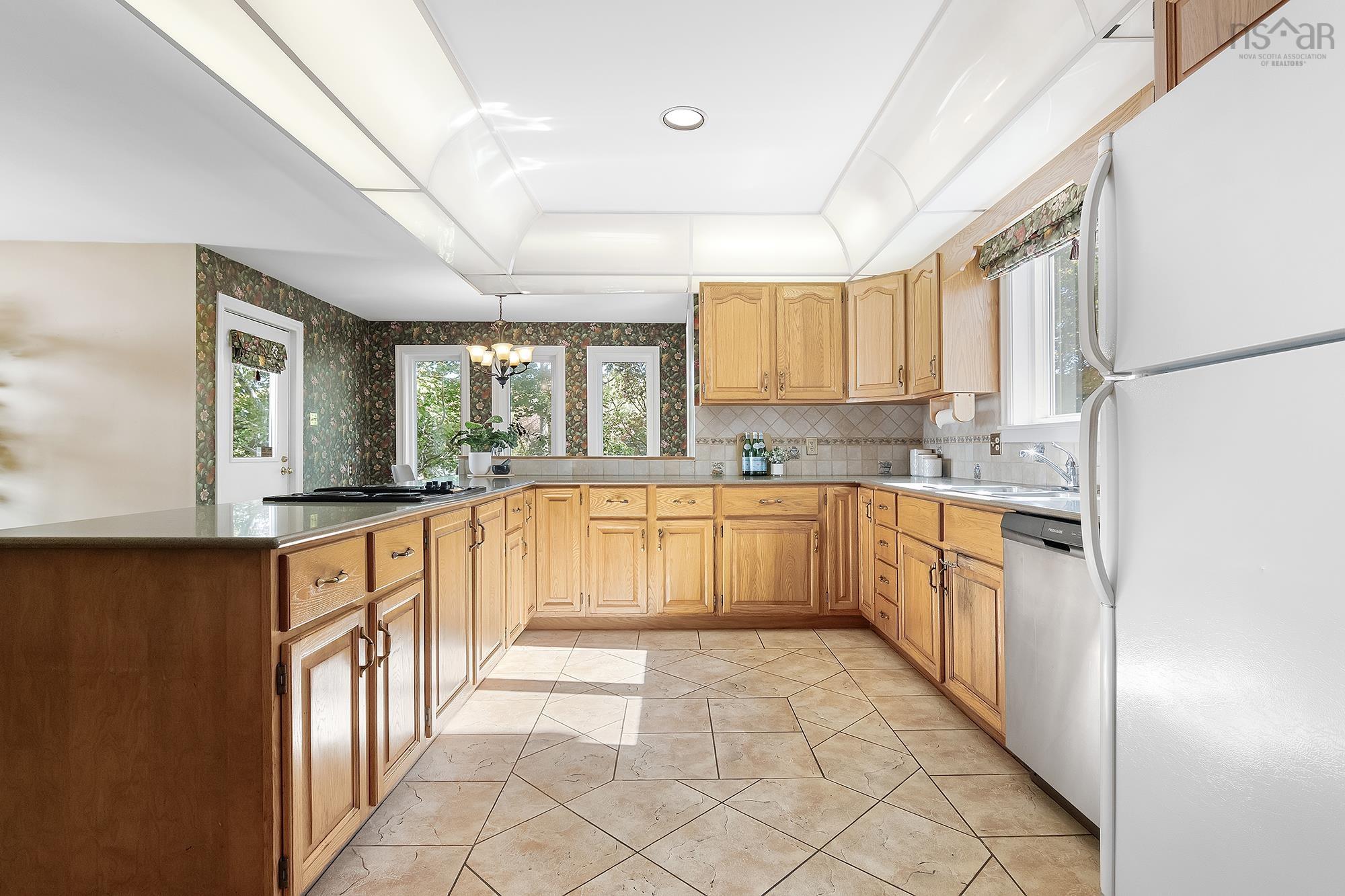 16 Mountain Ash Court, Dartmouth, NS (MLS 202525723)