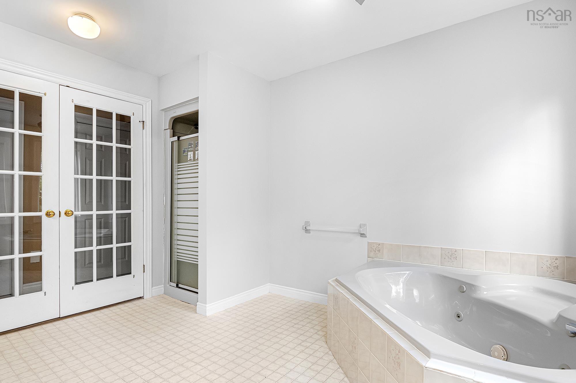 16 Mountain Ash Court, Dartmouth, NS (MLS 202525723)