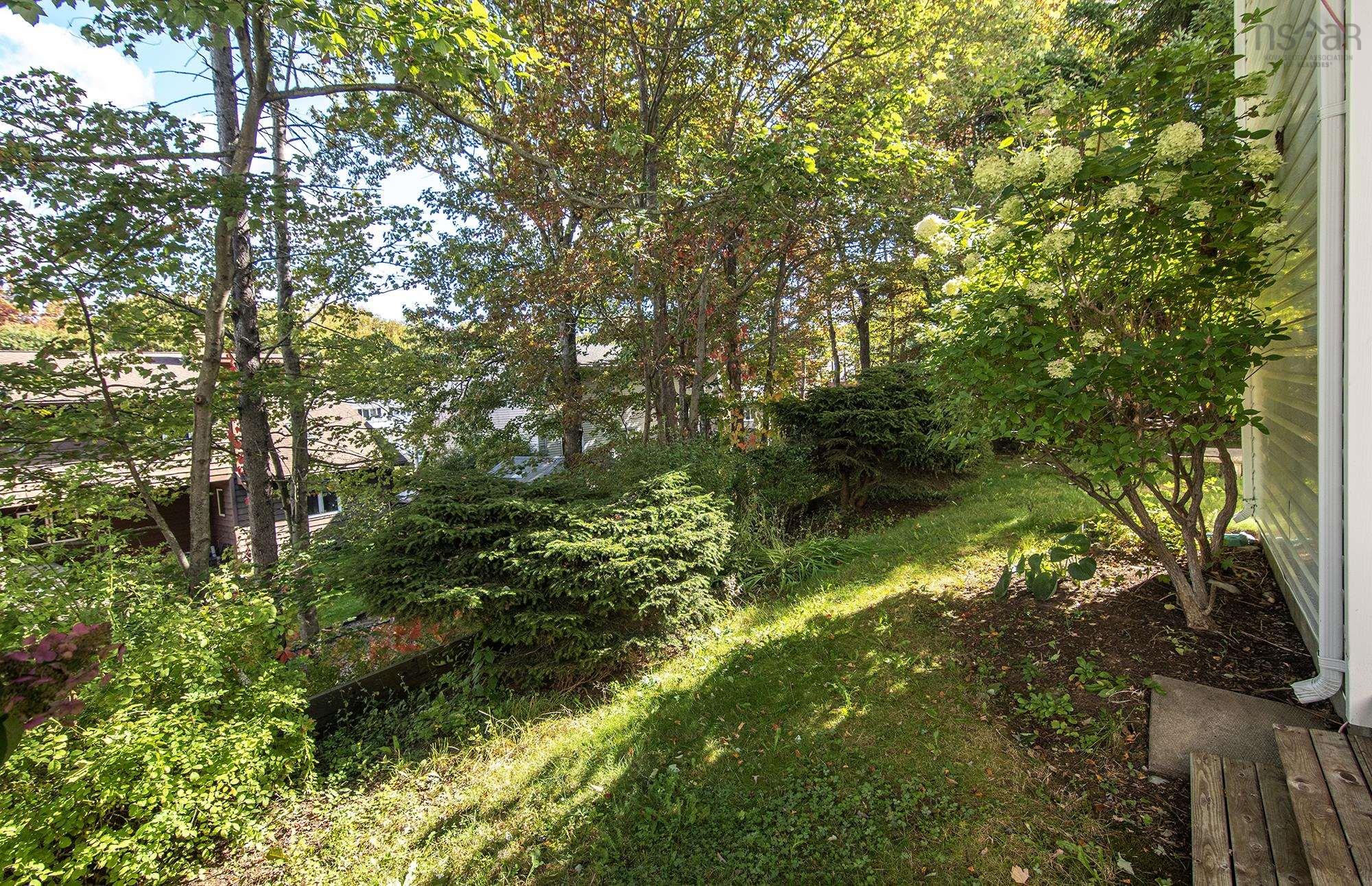 16 Mountain Ash Court, Dartmouth, NS (MLS 202525723)