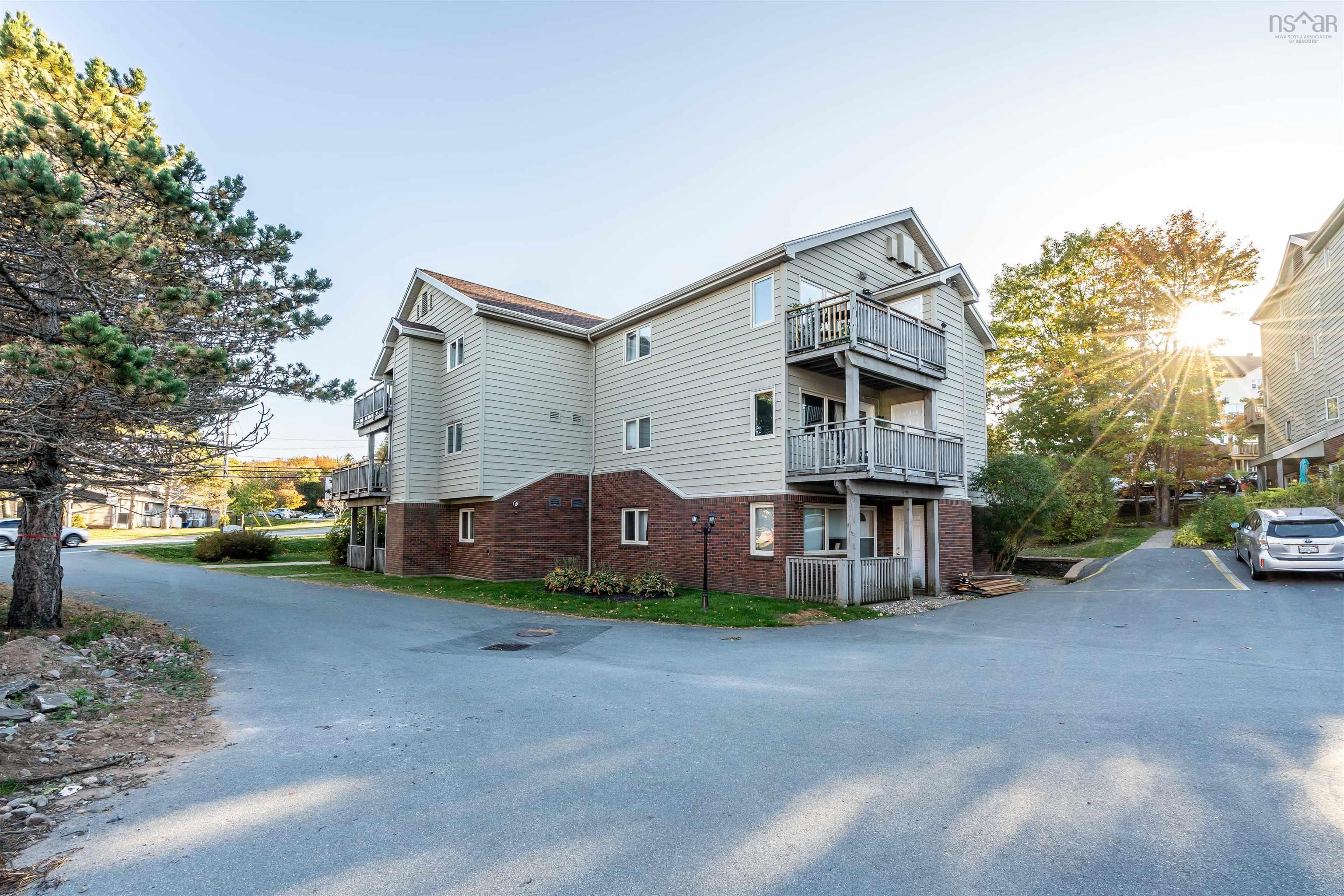 204 63 Farnham Gate Road, Clayton Park, NS (MLS 202525727)