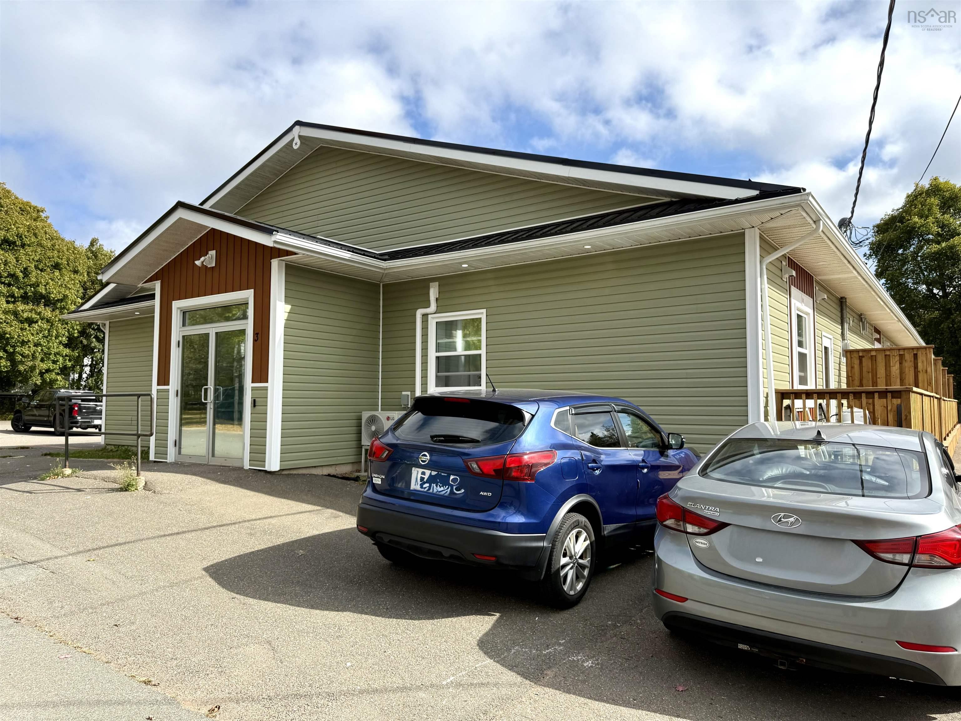 3 Robie Street, Amherst, NS (MLS 202525732)