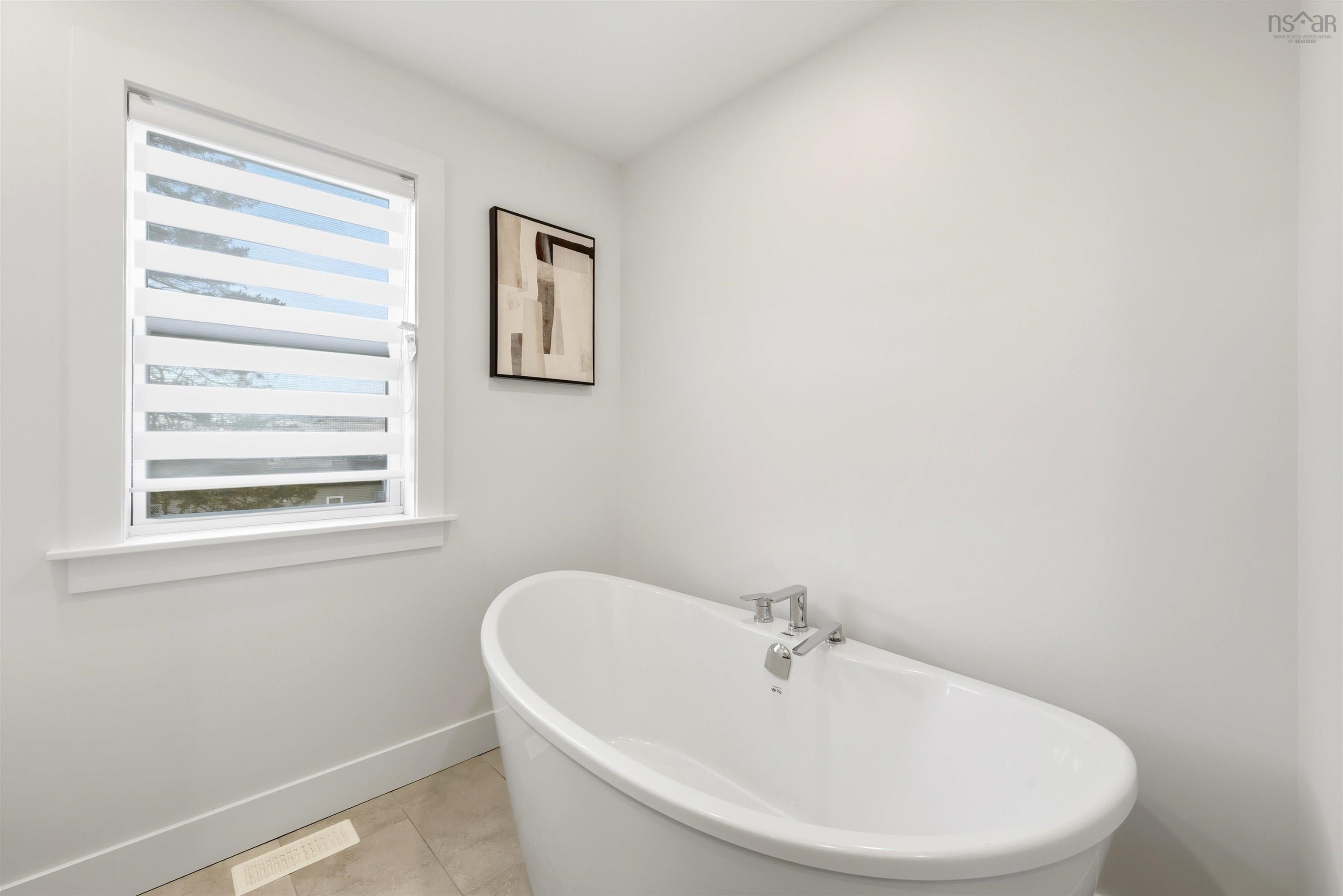 14 Bristolton Avenue, Bedford, NS (MLS 202525751)