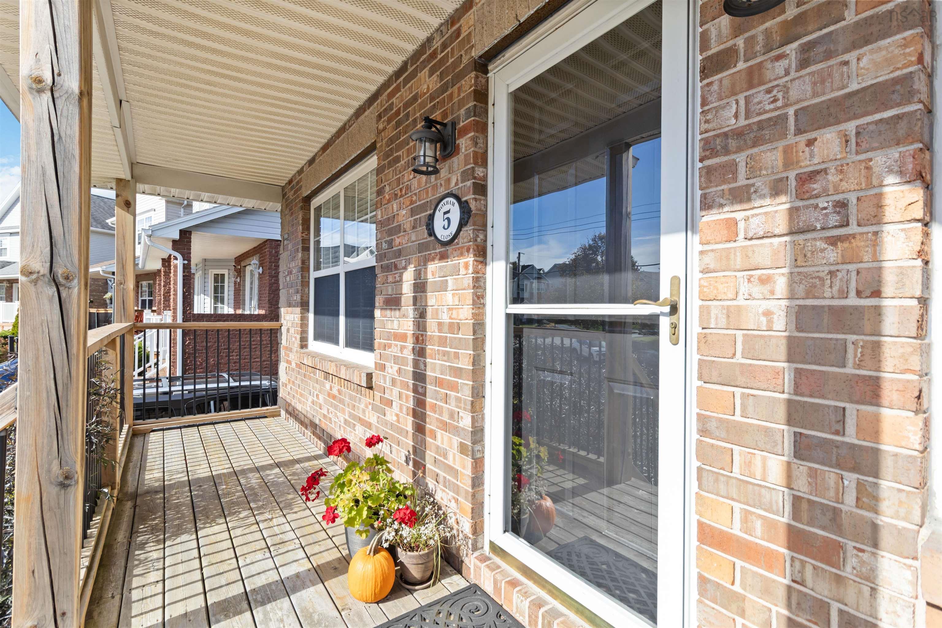 5 Roxham Close, Halifax, NS (MLS 202525876)