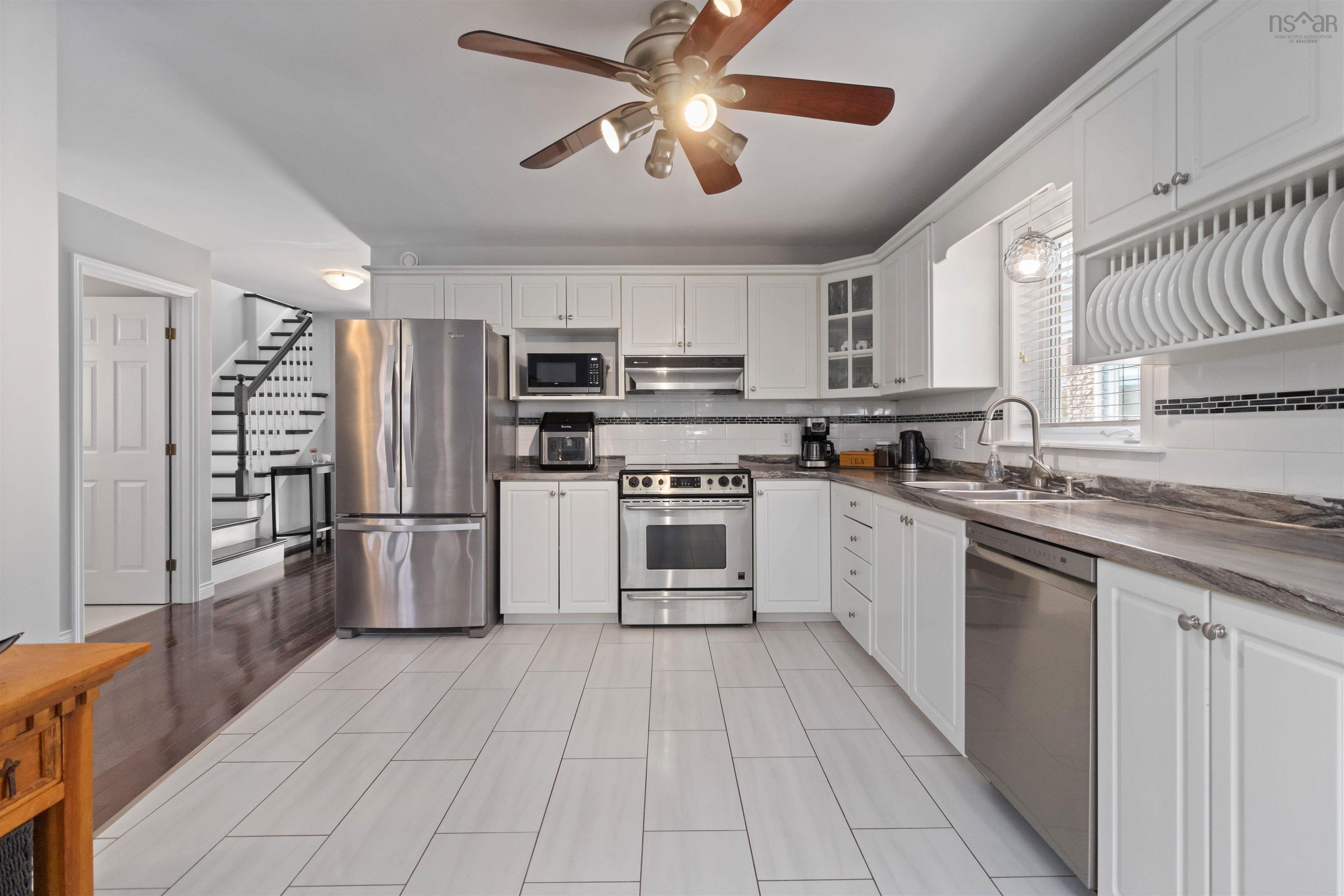 5 Roxham Close, Halifax, NS (MLS 202525876)