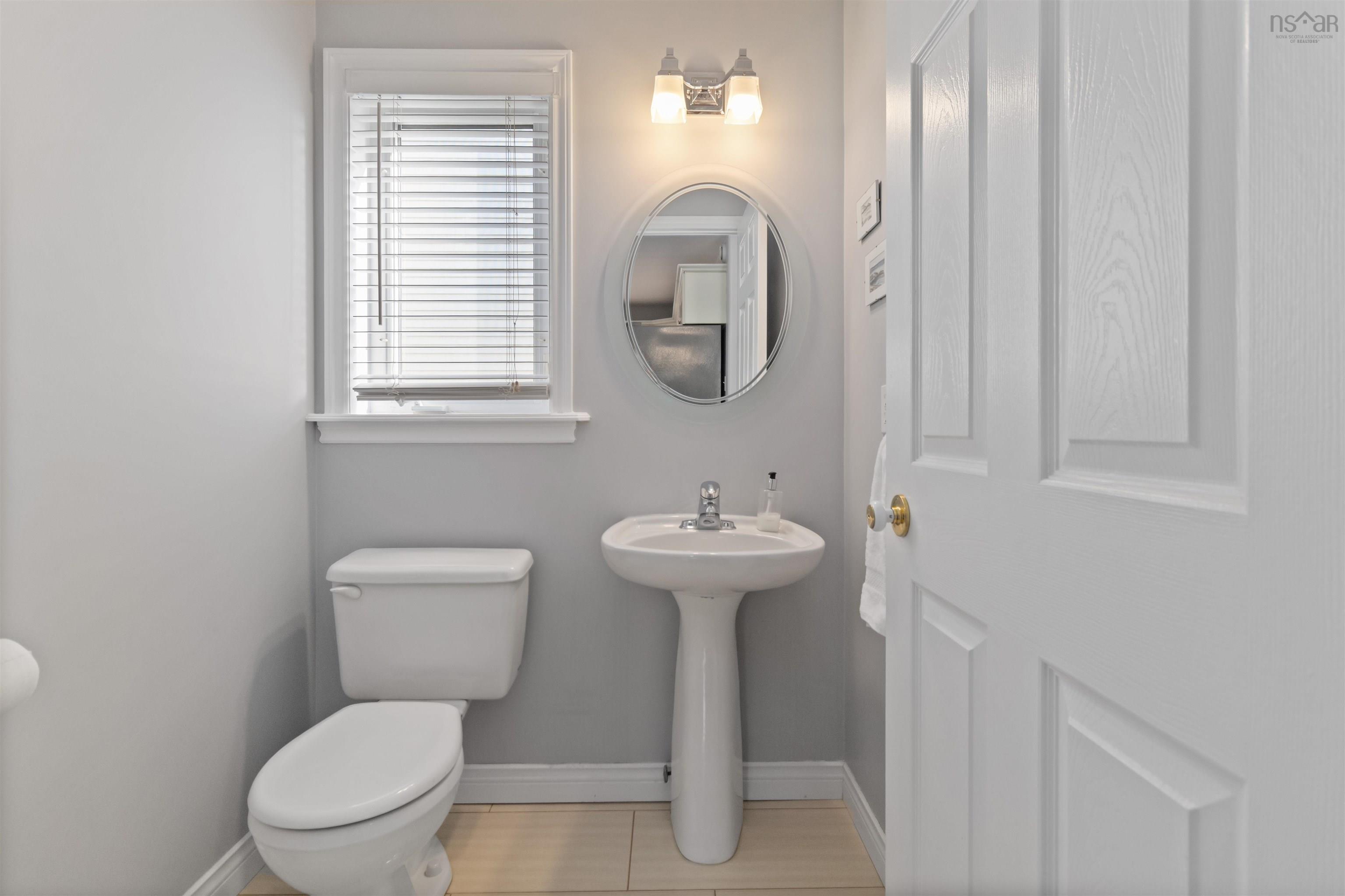 5 Roxham Close, Halifax, NS (MLS 202525876)