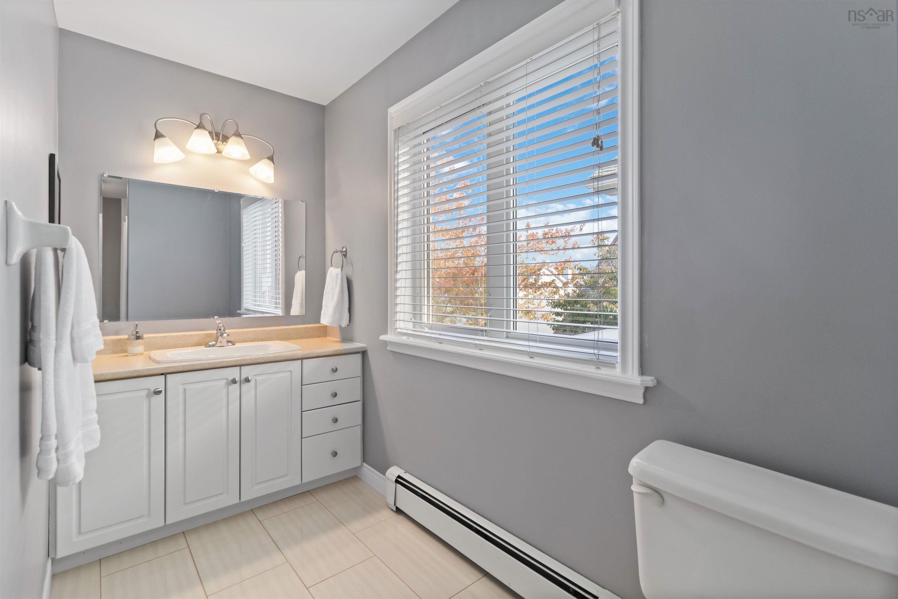 5 Roxham Close, Halifax, NS (MLS 202525876)