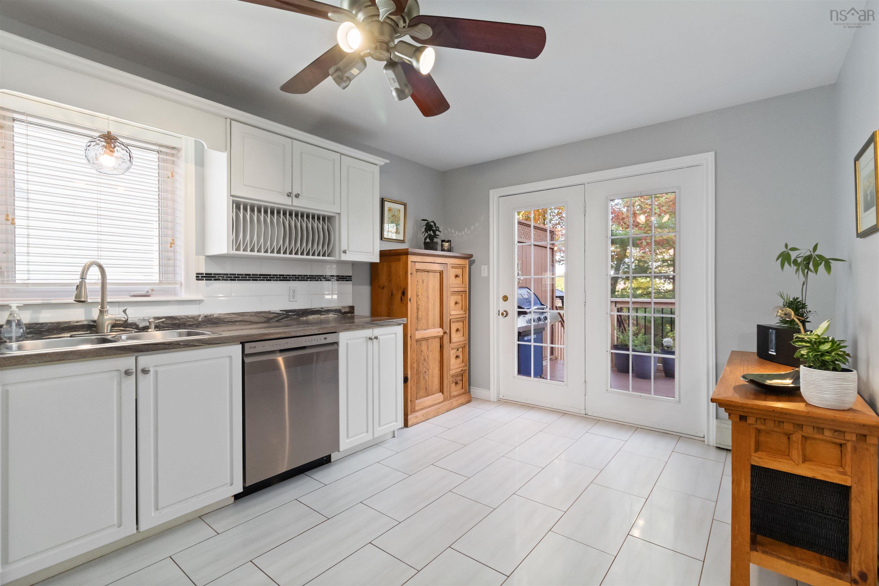 5 Roxham Close, Halifax, NS (MLS 202525876)