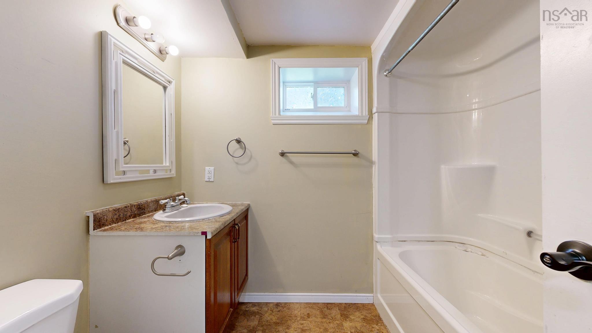 5 Bonaventure Drive, Halifax, NS (MLS 202525892)