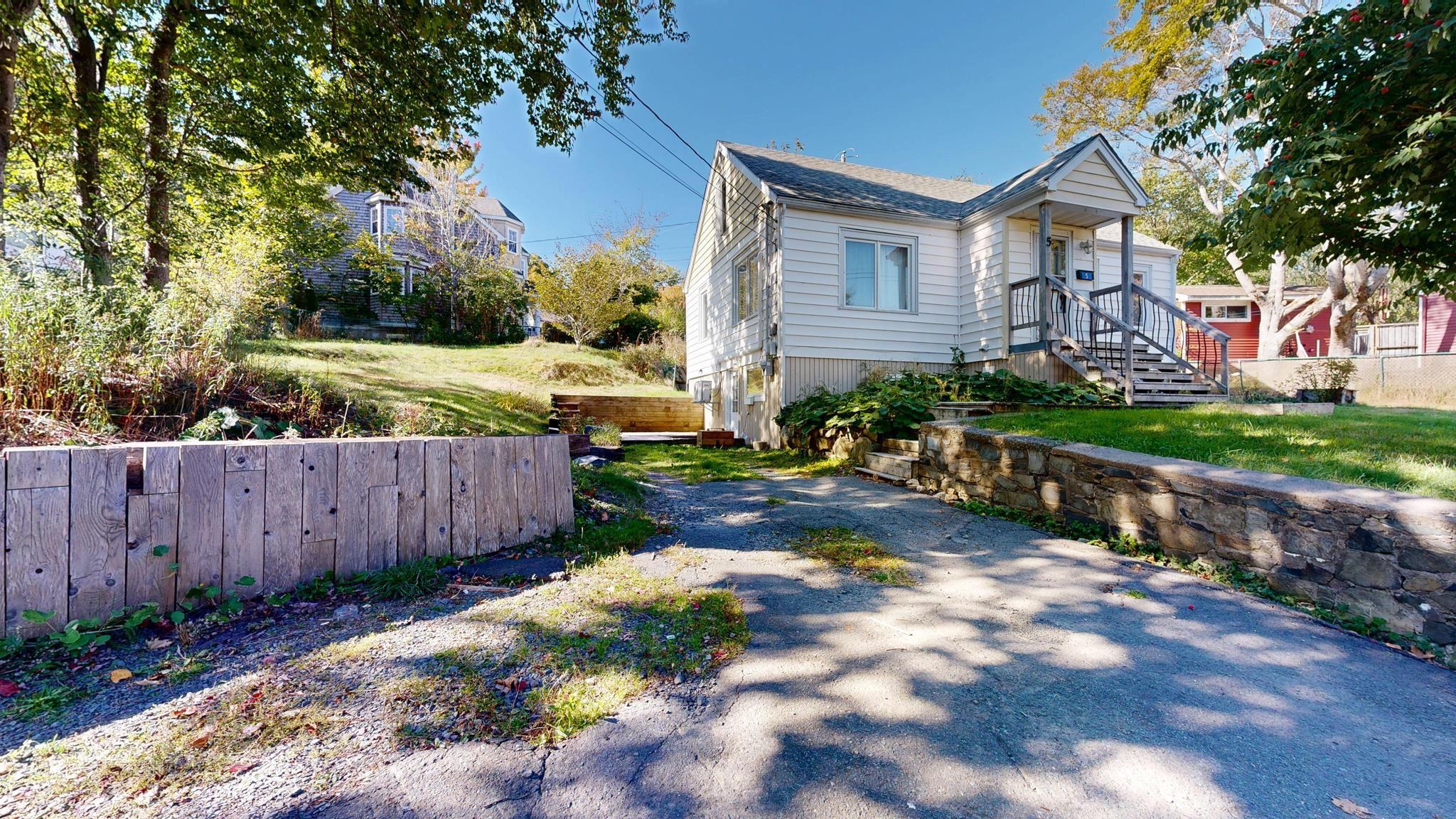 5 Bonaventure Drive, Halifax, NS (MLS 202525892)