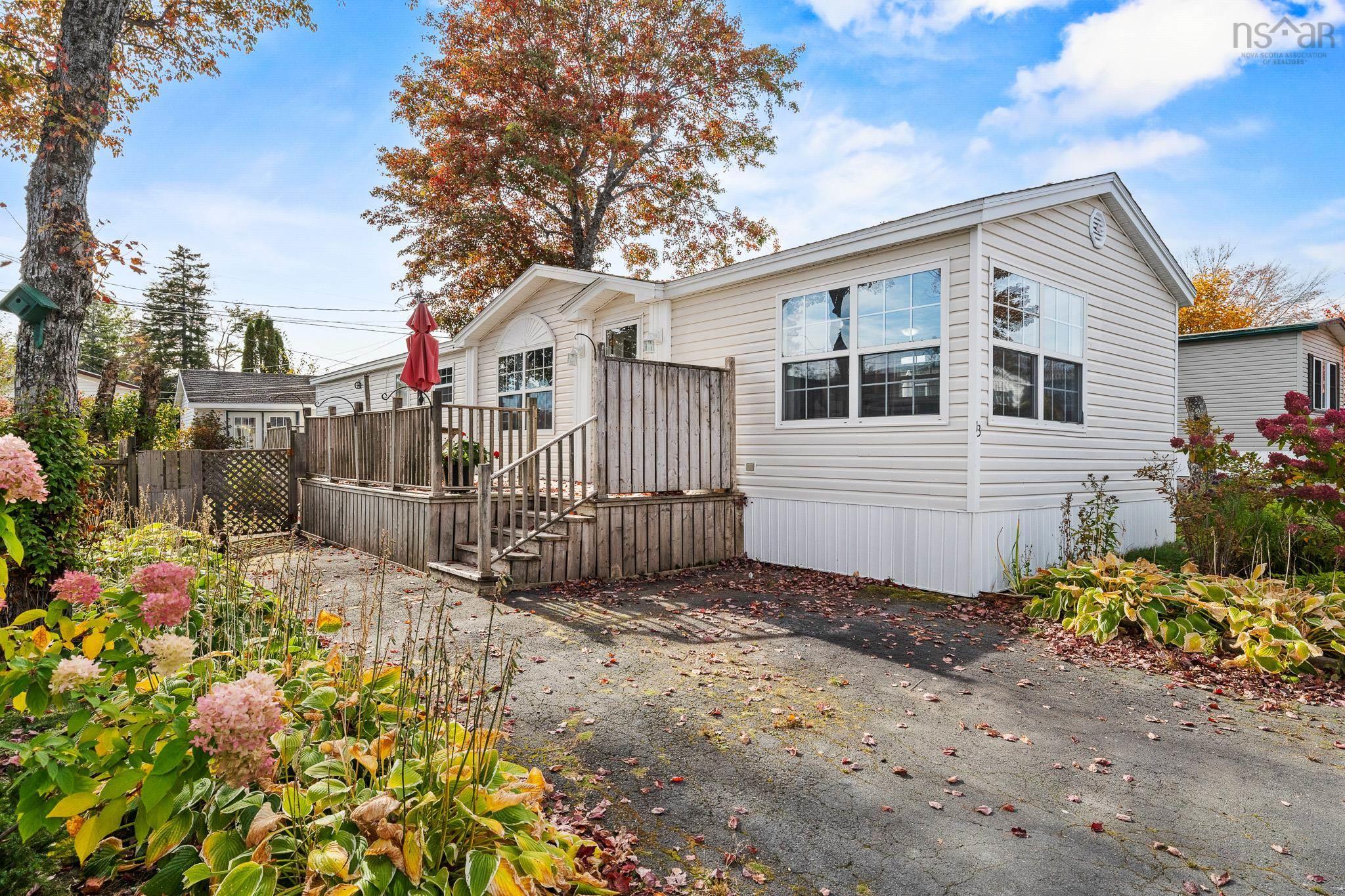 13 Eighth Street, Lucasville, NS (MLS® 202525921)