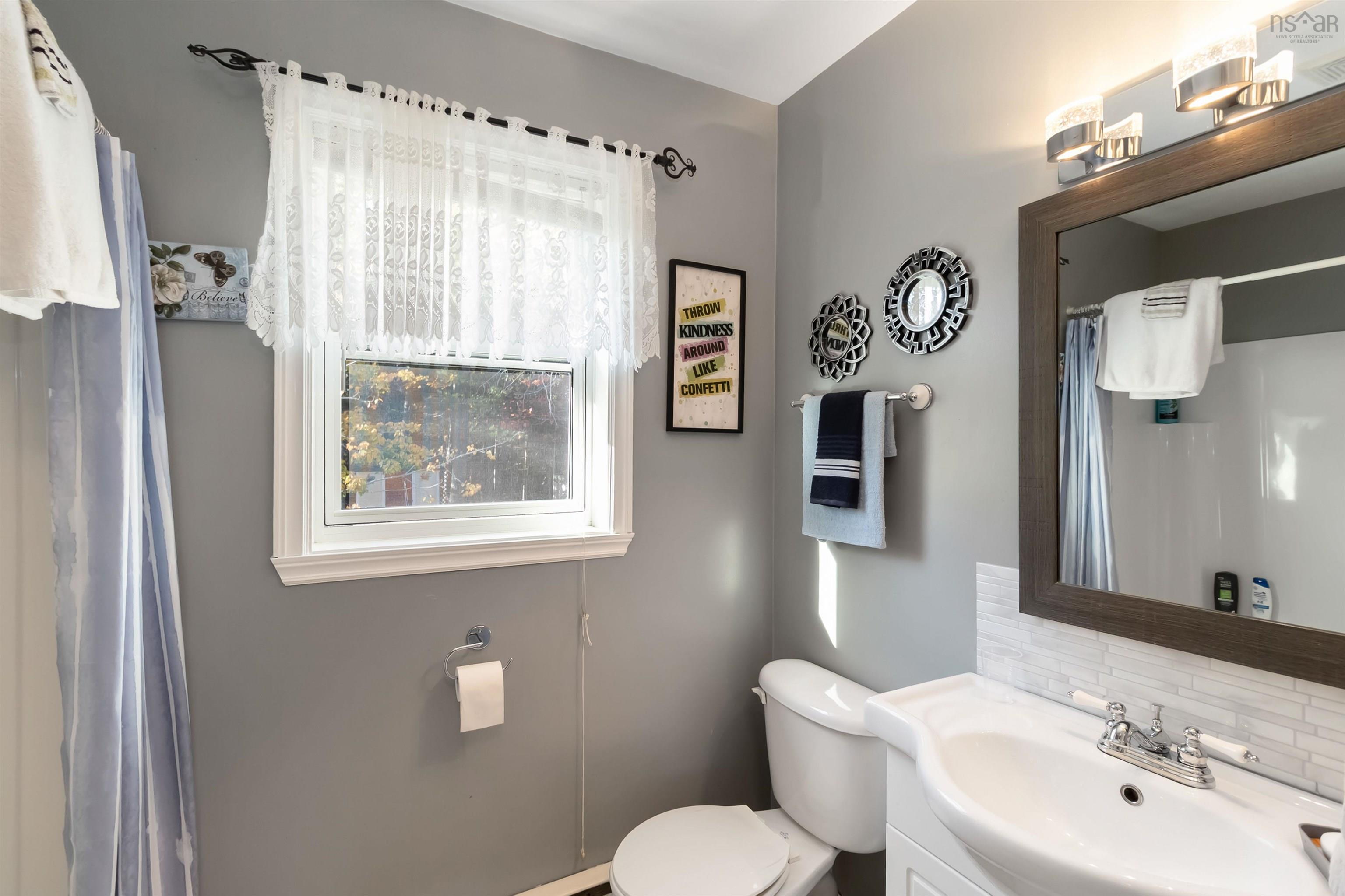 45 Grove Avenue, Beaver Bank, NS (MLS 202525922)