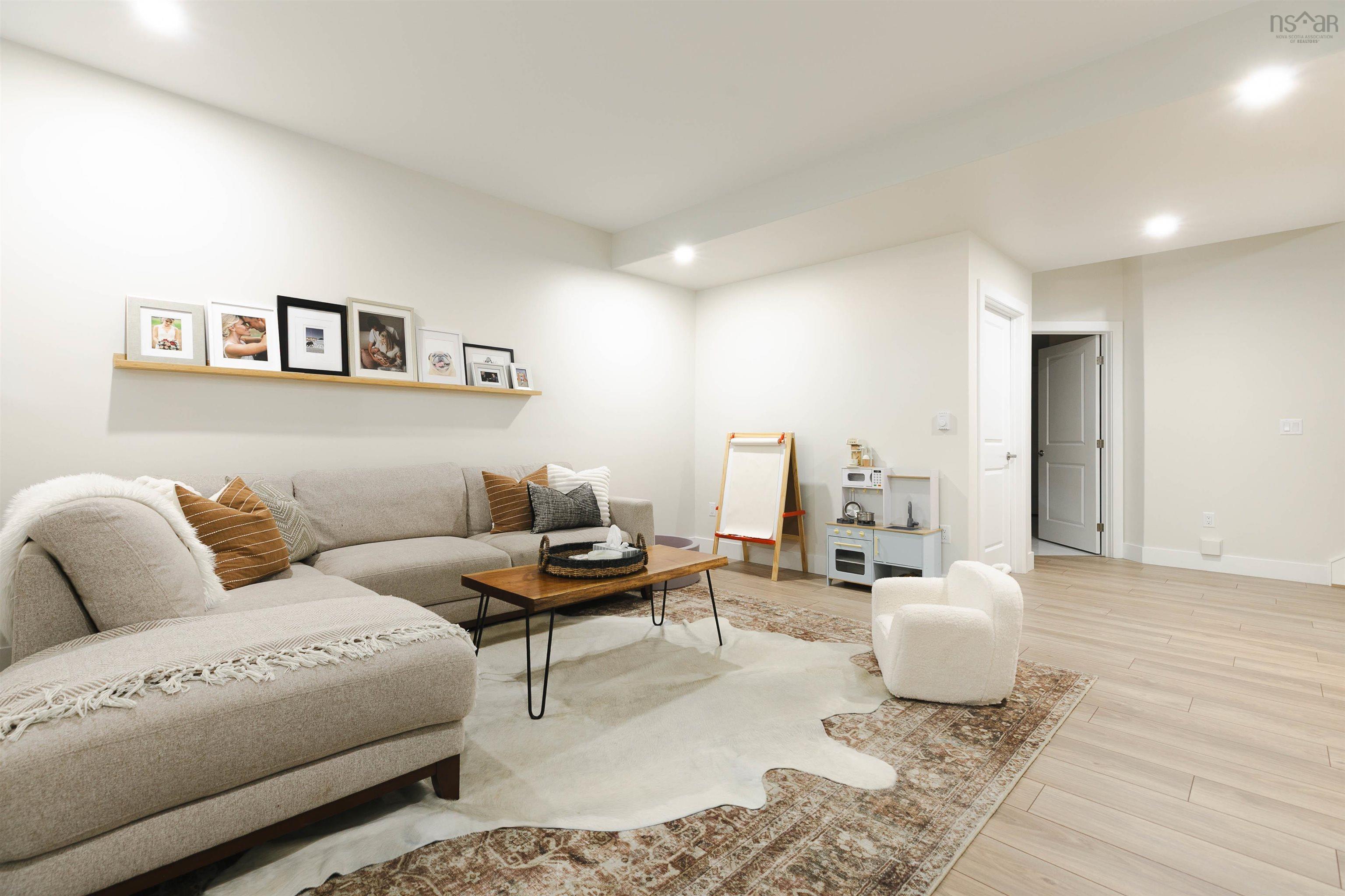 61 Puncheon Way, Bedford, NS (MLS 202525946)