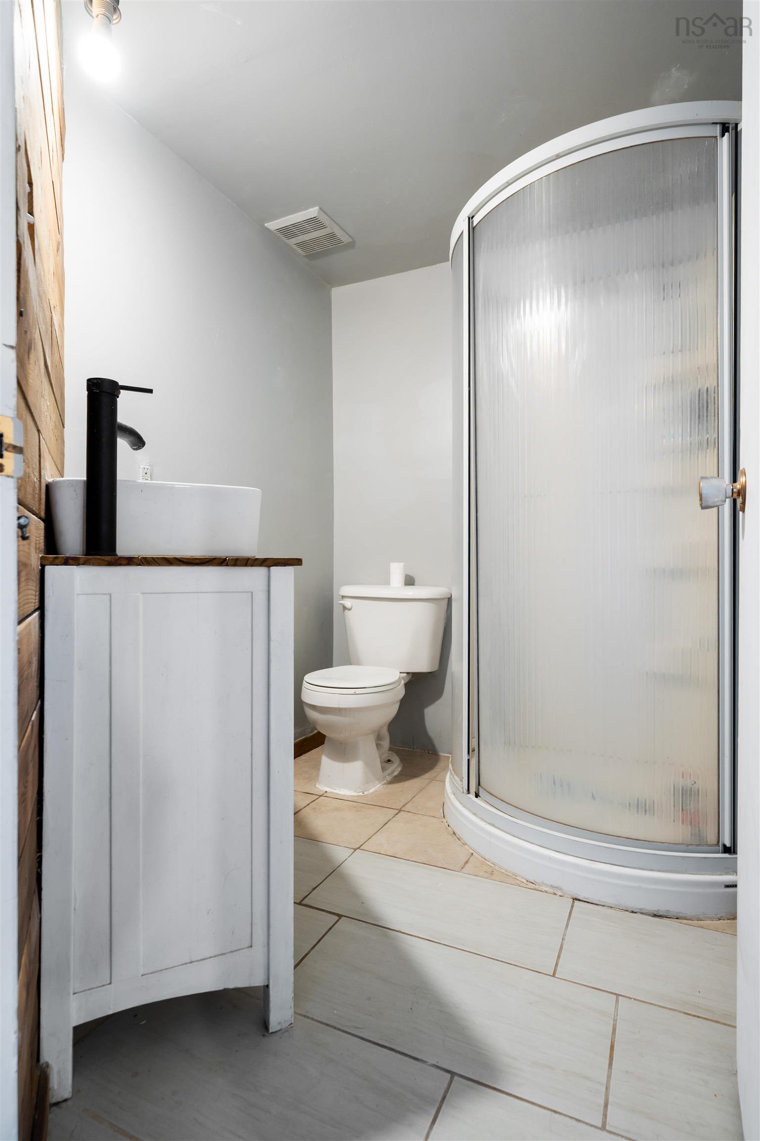 198 Caldwell Road, Dartmouth, NS (MLS 202525956)