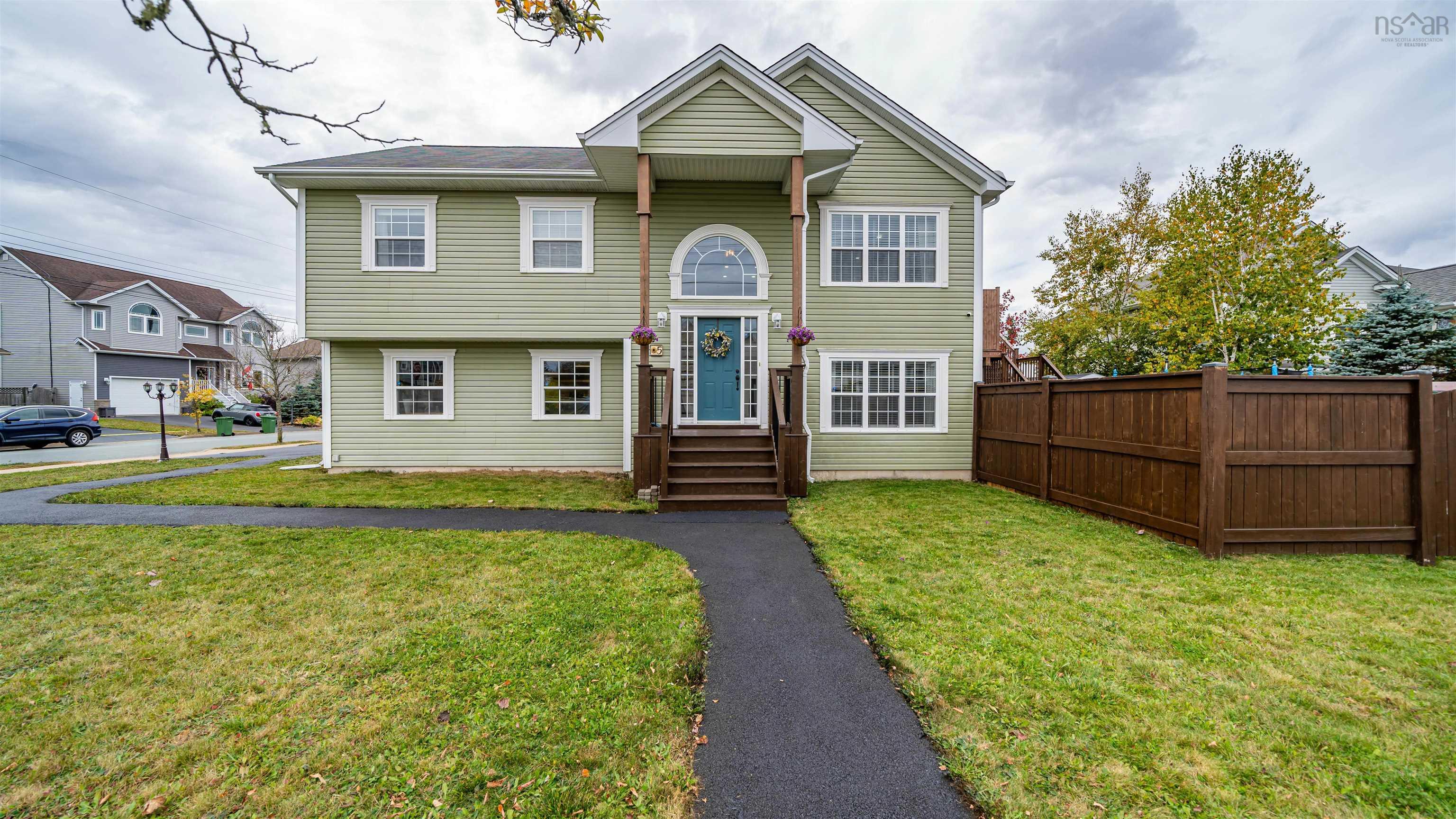 5 Leblanc Court, Dartmouth, NS (MLS® 202525981)