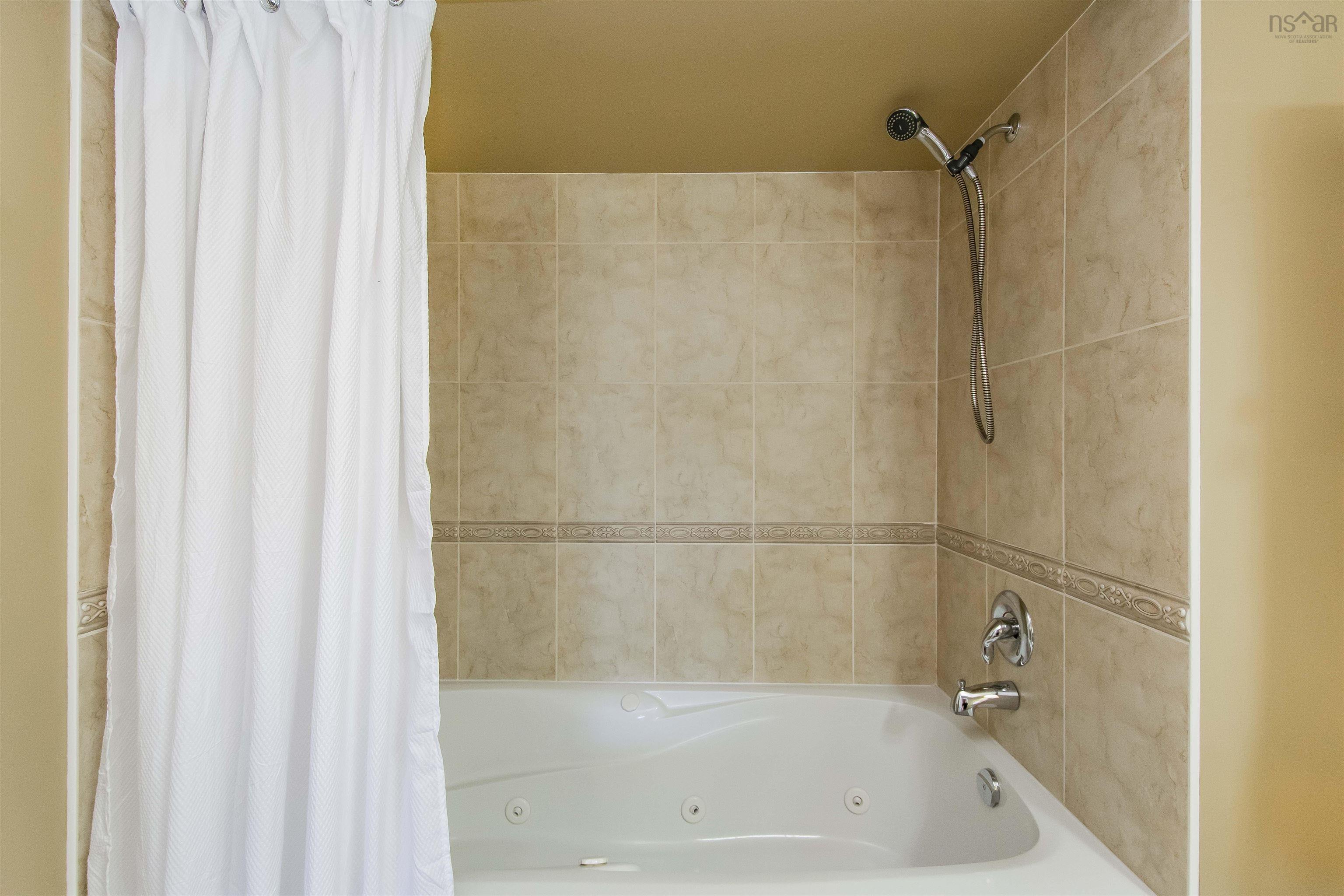 108 40 Regency Park Drive Drive, Halifax, NS (MLS 202525996)