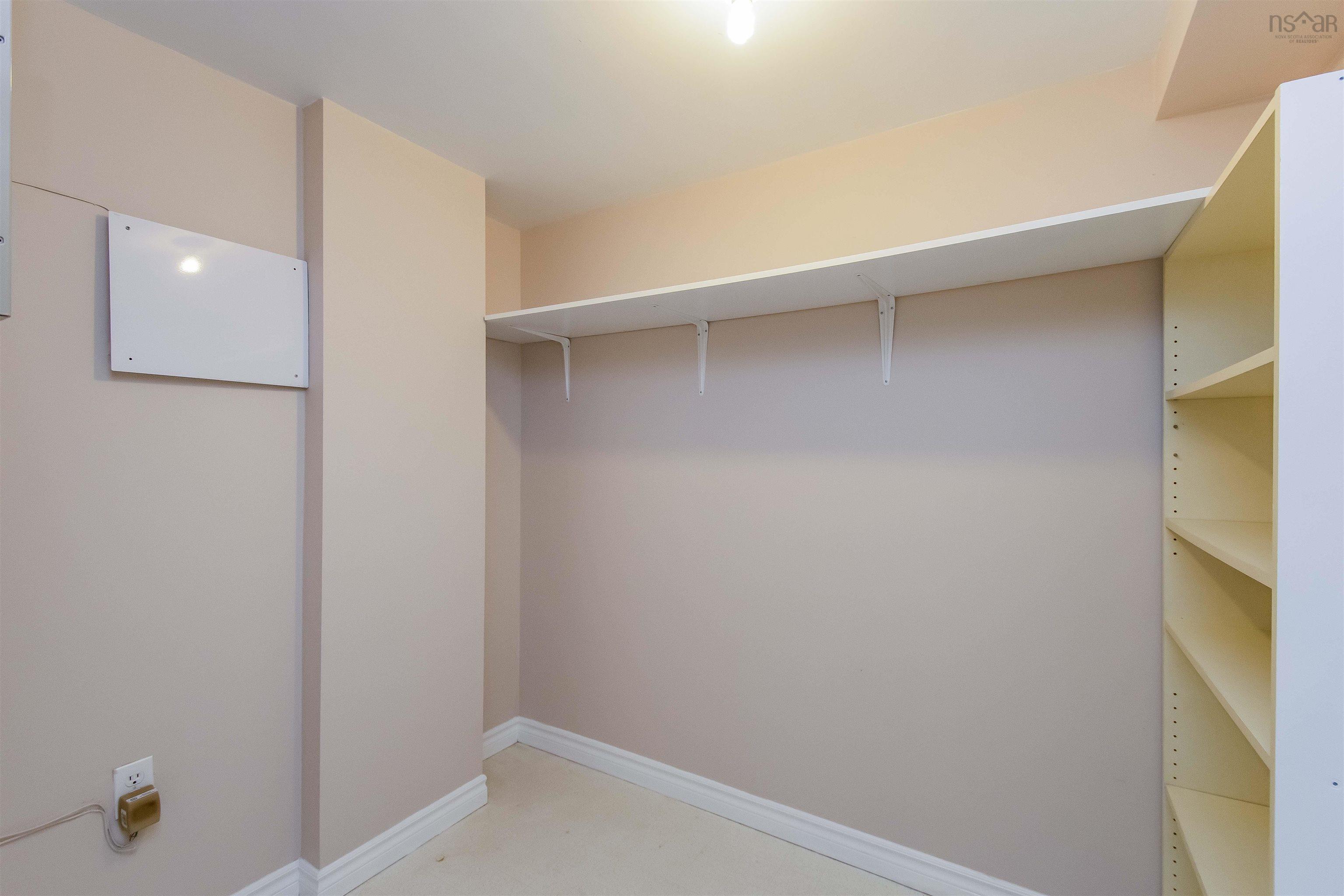 108 40 Regency Park Drive Drive, Halifax, NS (MLS 202525996)