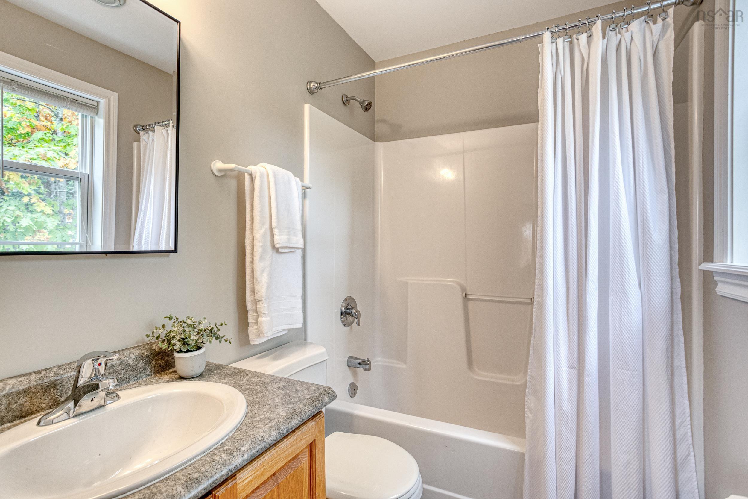 4 B Rockhaven Drive, Halifax, NS (MLS 202526002)