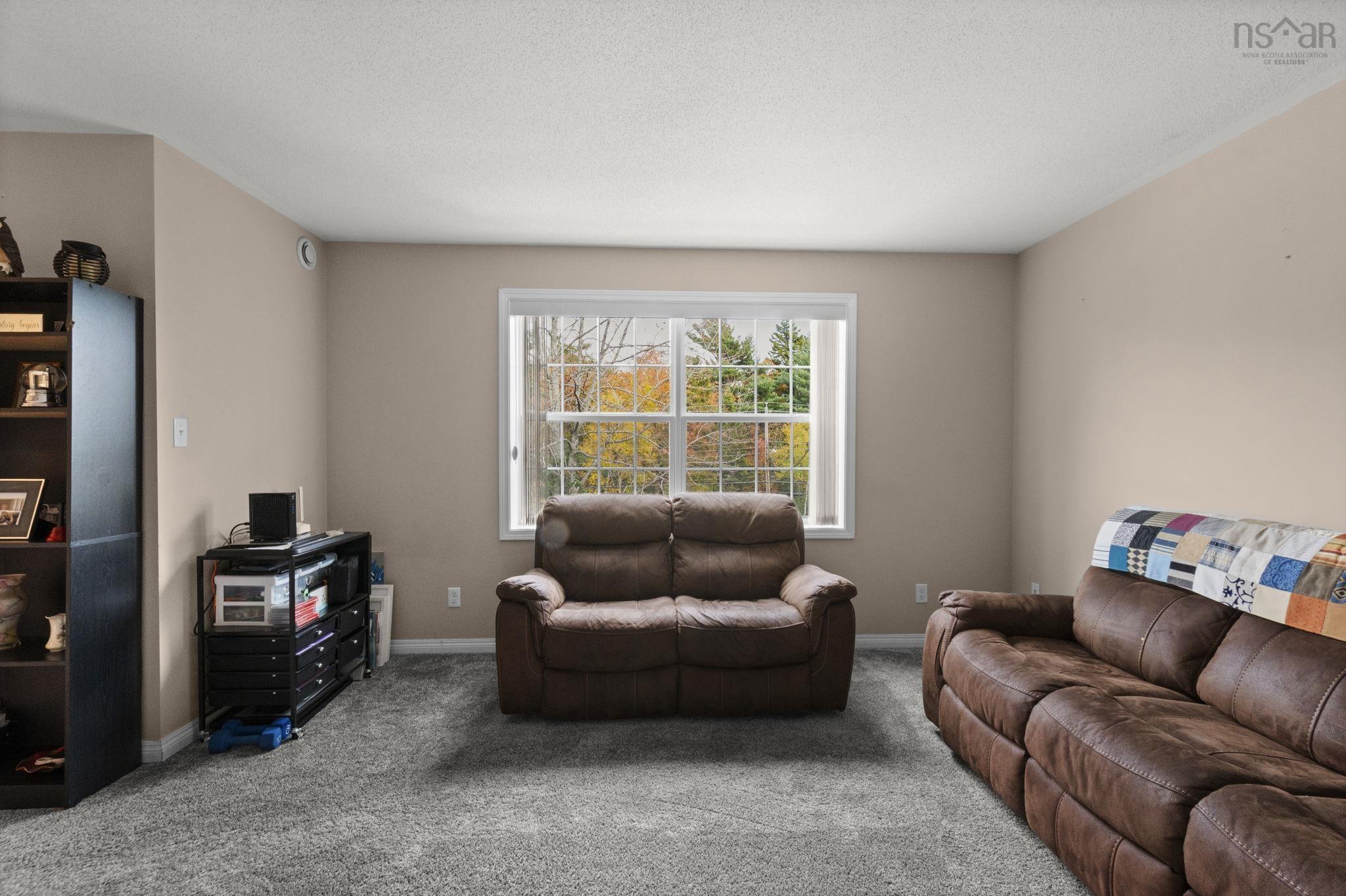 1018 Beaver Bank Road, Beaver Bank, NS (MLS 202526003)