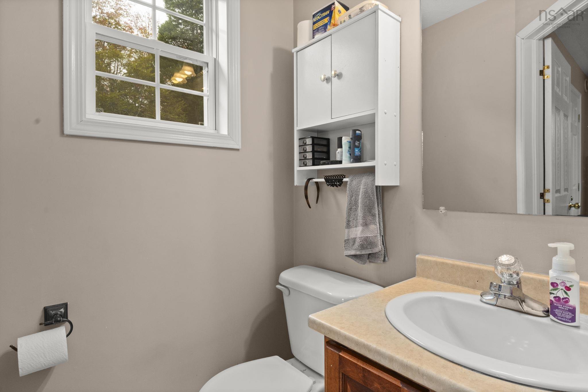 1018 Beaver Bank Road, Beaver Bank, NS (MLS 202526003)