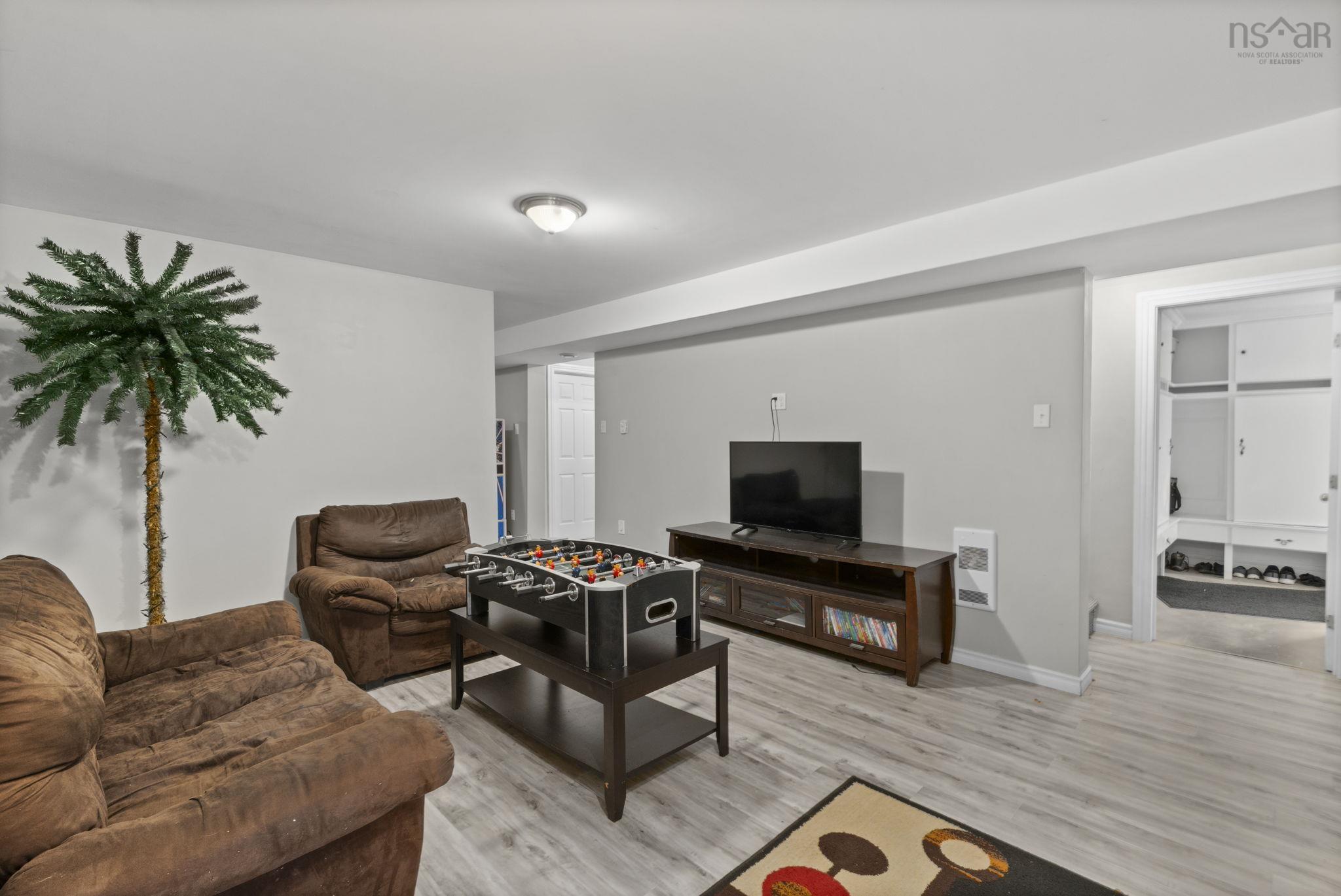 1018 Beaver Bank Road, Beaver Bank, NS (MLS 202526003)