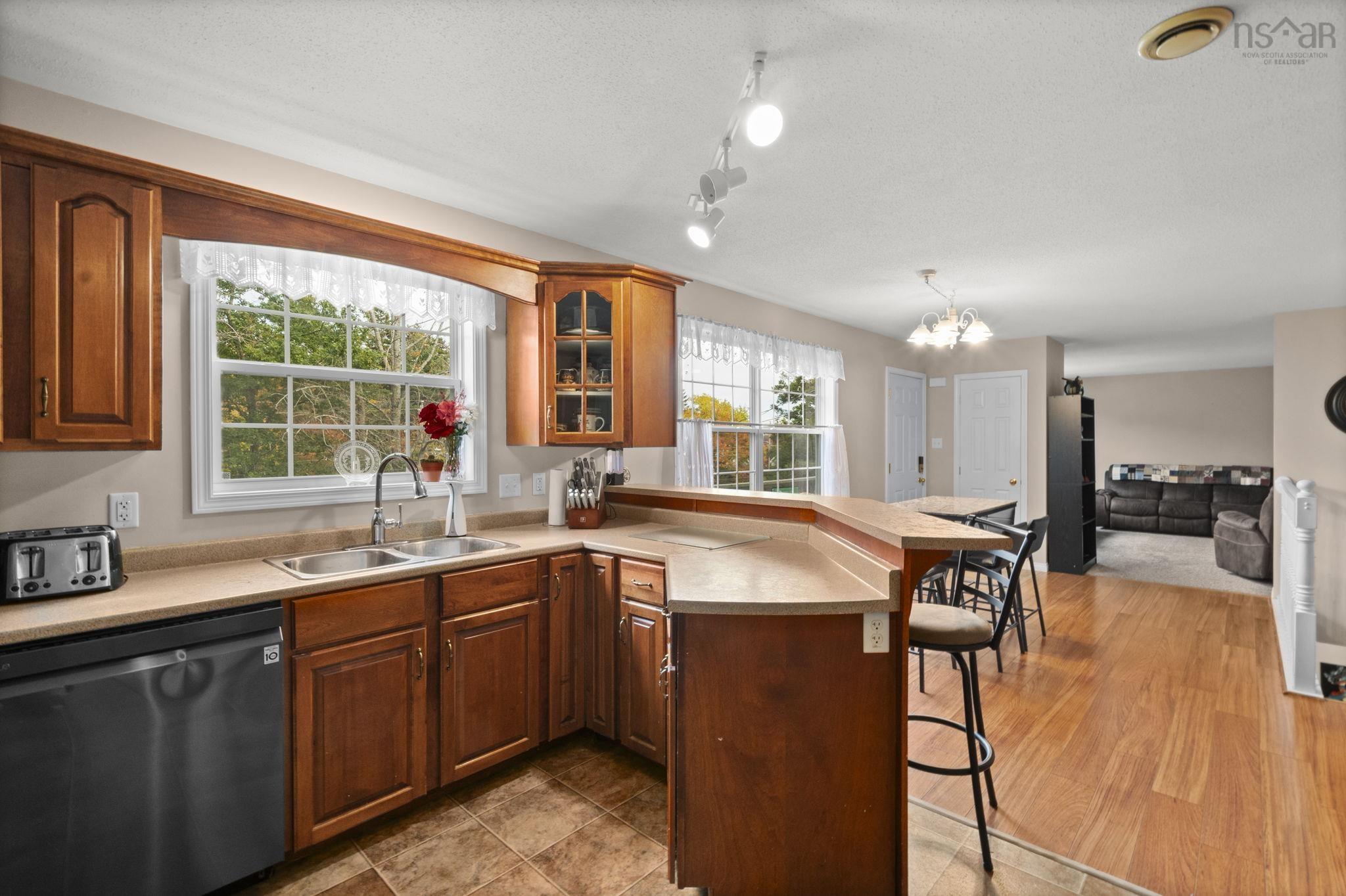 1018 Beaver Bank Road, Beaver Bank, NS (MLS 202526003)