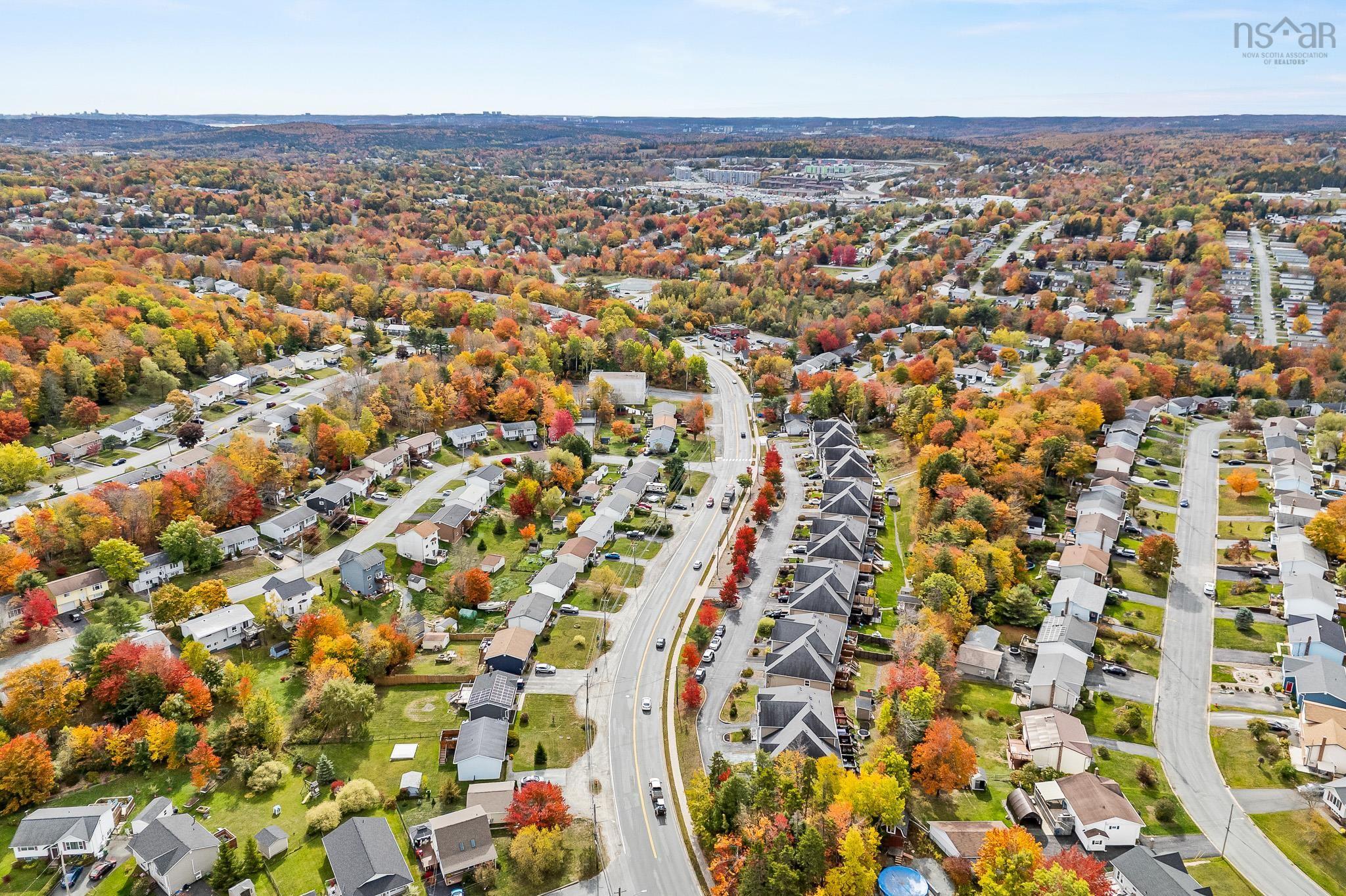 158 Beaver Bank Road, Lower Sackville, NS (MLS 202526061)