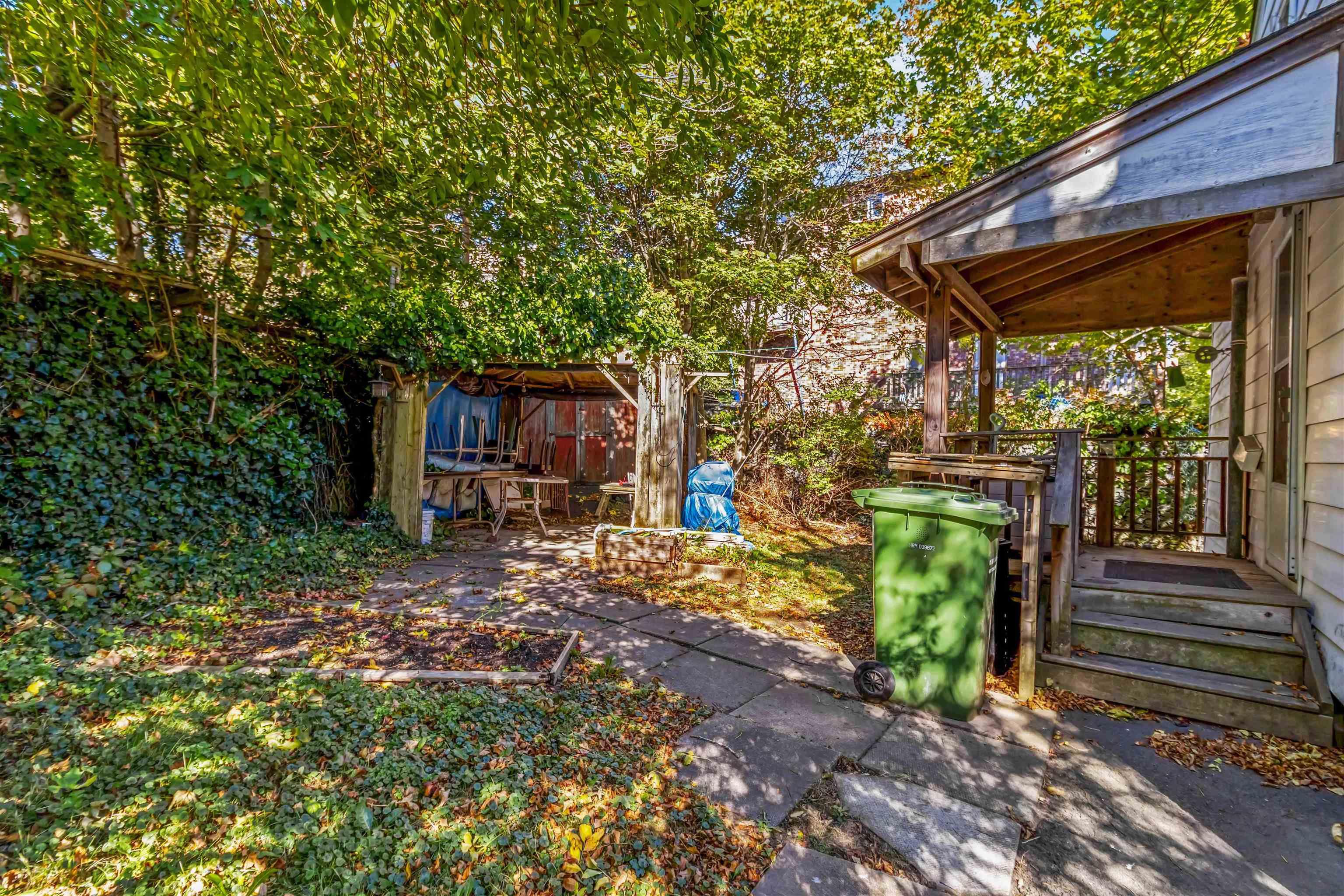 11 Ashdale Avenue, Halifax, NS (MLS 202526079)