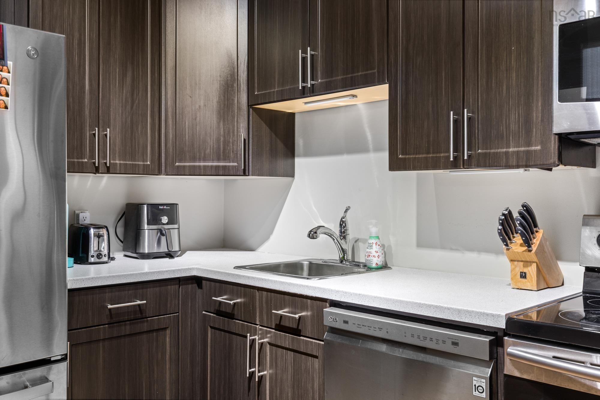 301 6369 Coburg Road, Halifax, NS (MLS 202526082)