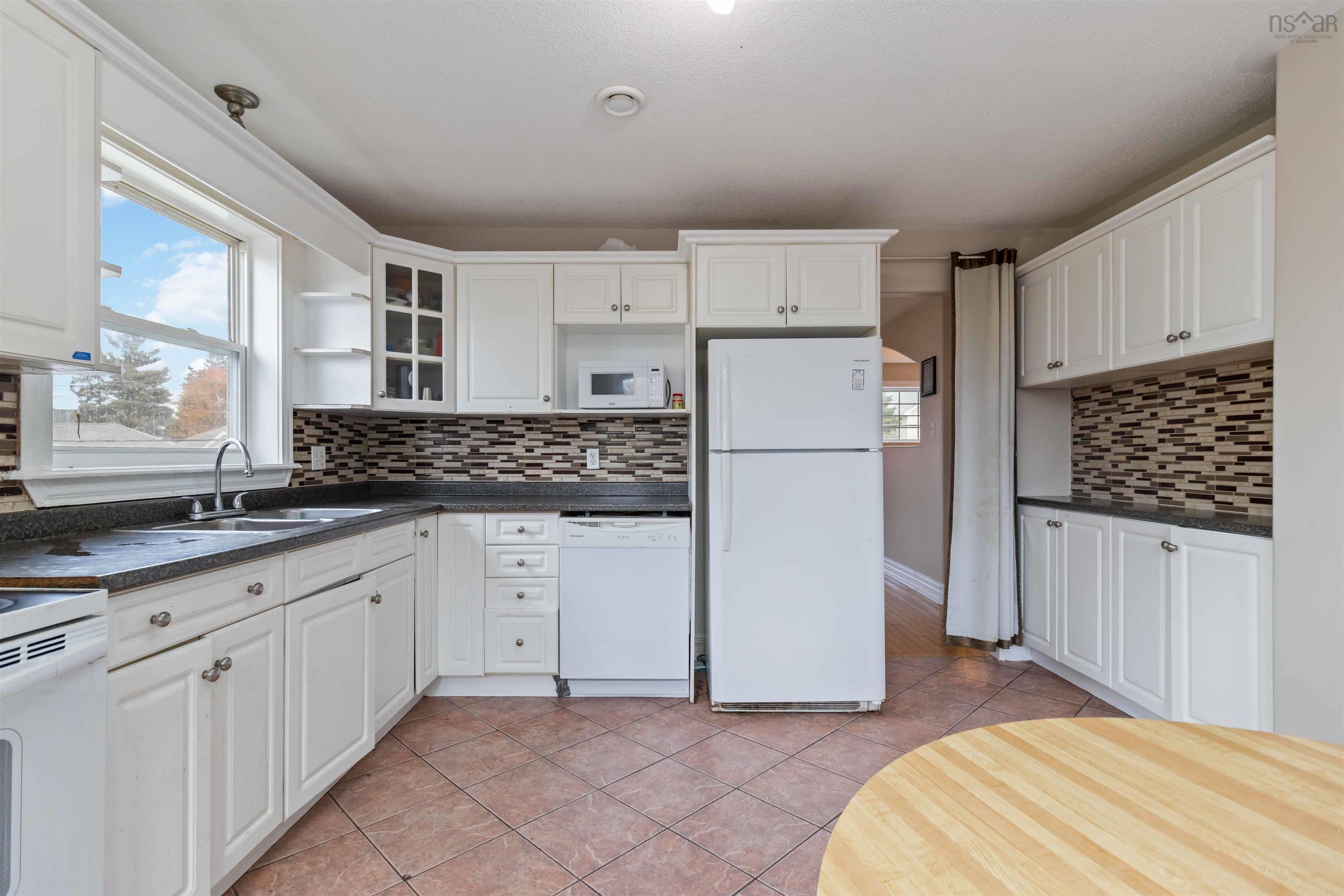 34 Lancaster Drive, Halifax, NS (MLS 202526095)