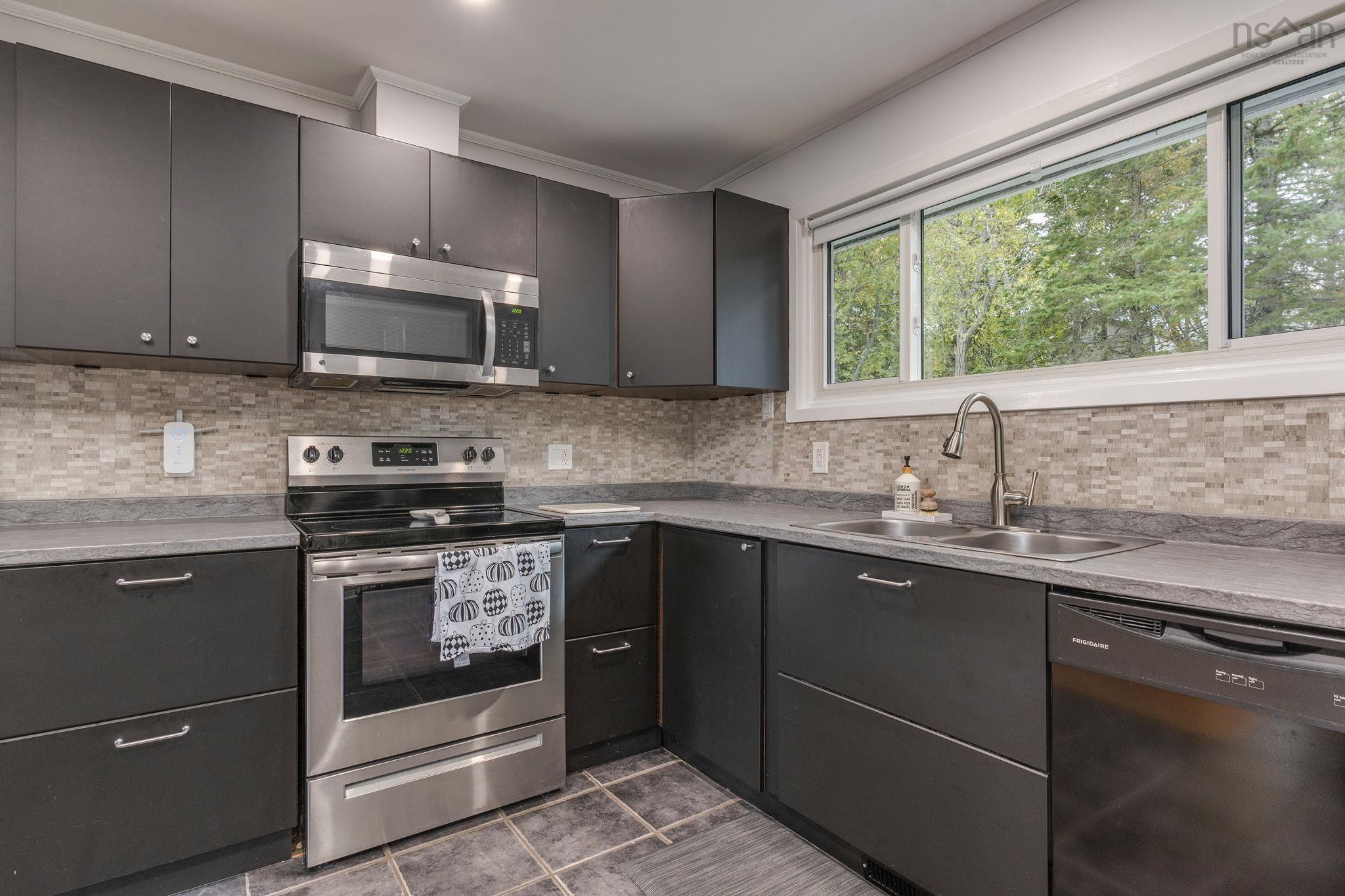 121 Hillsboro Drive, Westphal, NS (MLS 202526098)