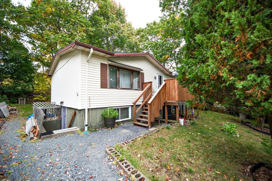 386 Rocky Lake Drive, Bedford, NS (MLS® 202526110)