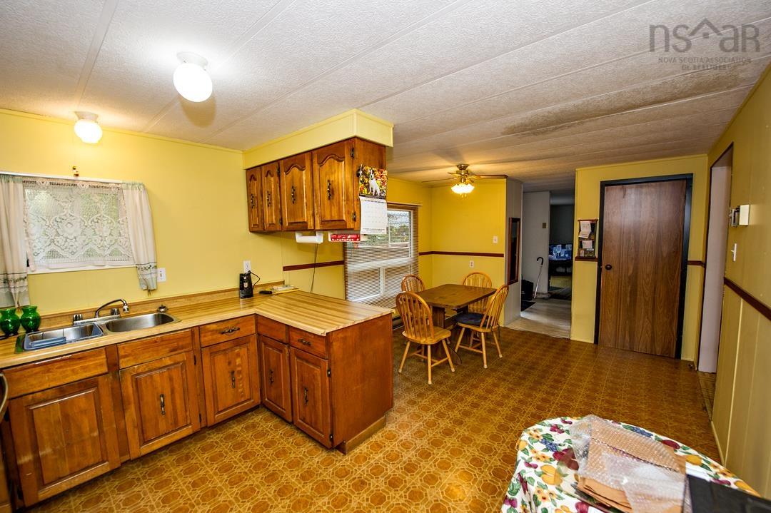 386 Rocky Lake Drive, Bedford, NS (MLS 202526110)