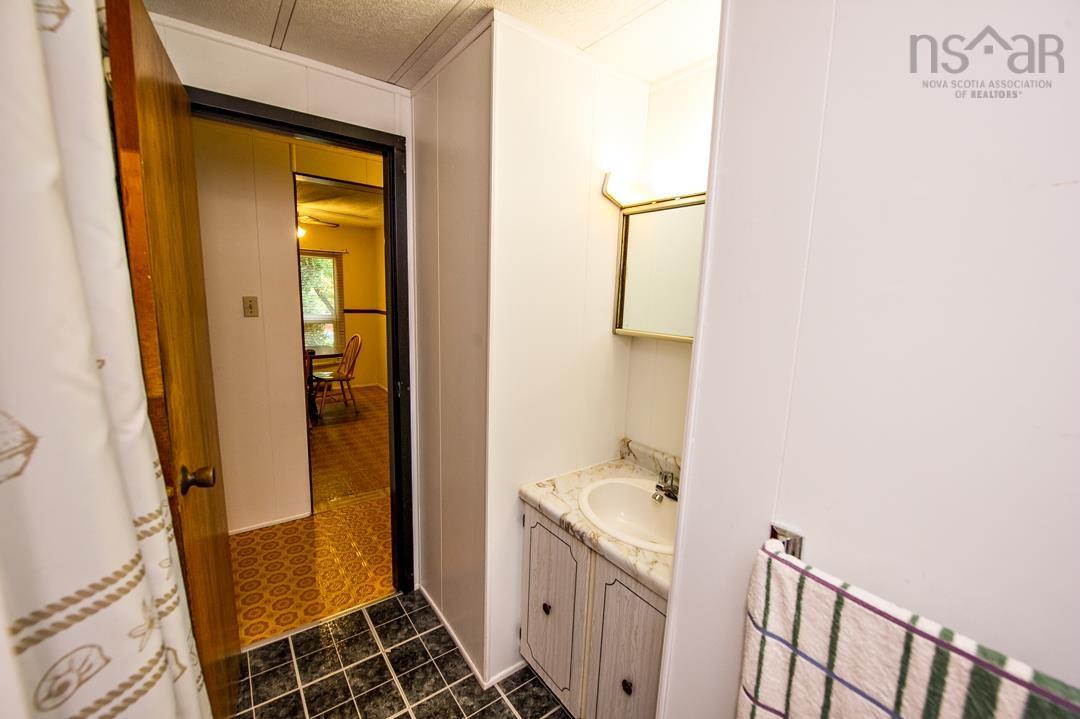 386 Rocky Lake Drive, Bedford, NS (MLS 202526110)