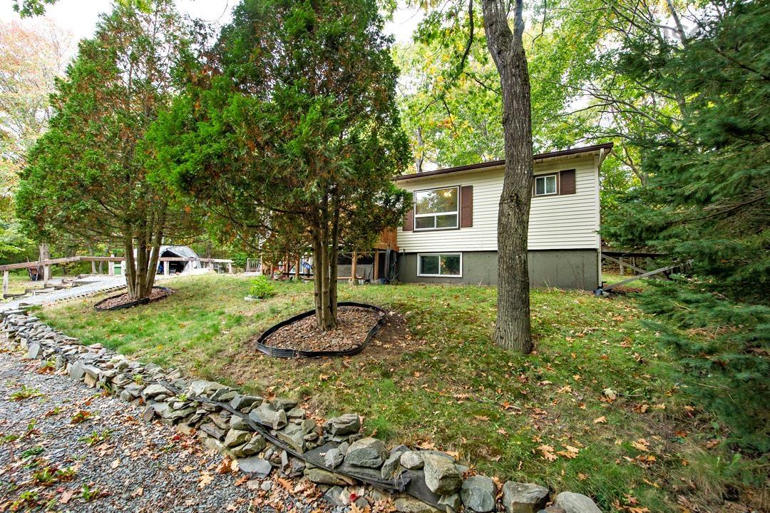 386 Rocky Lake Drive, Bedford, NS (MLS 202526110)