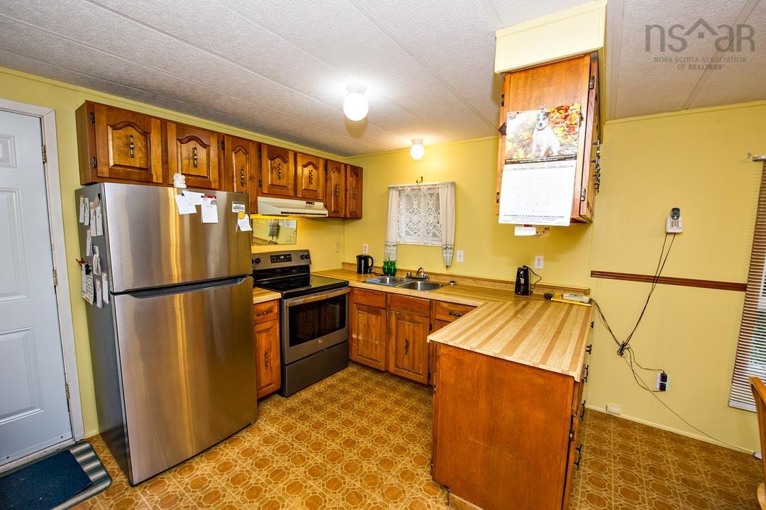 386 Rocky Lake Drive, Bedford, NS (MLS 202526110)